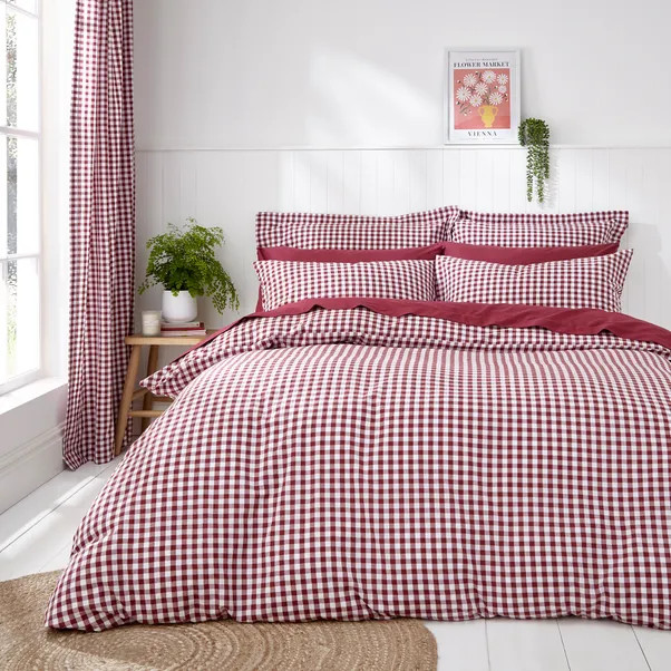Portloe Woven Gingham Mulberry Duvet Cover & Pillowcase Set | Dunelm (migrated)