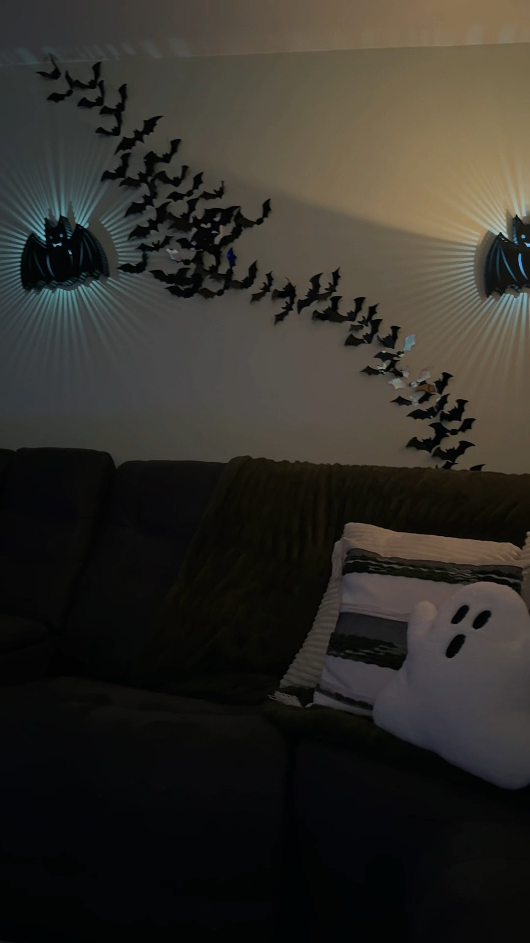 one of my fav budget friendly ways to decorate for halloween, bat wall decor!!! these were under $5 😱🦇



#LTKParties #LTKSeasonal #LTKHalloween