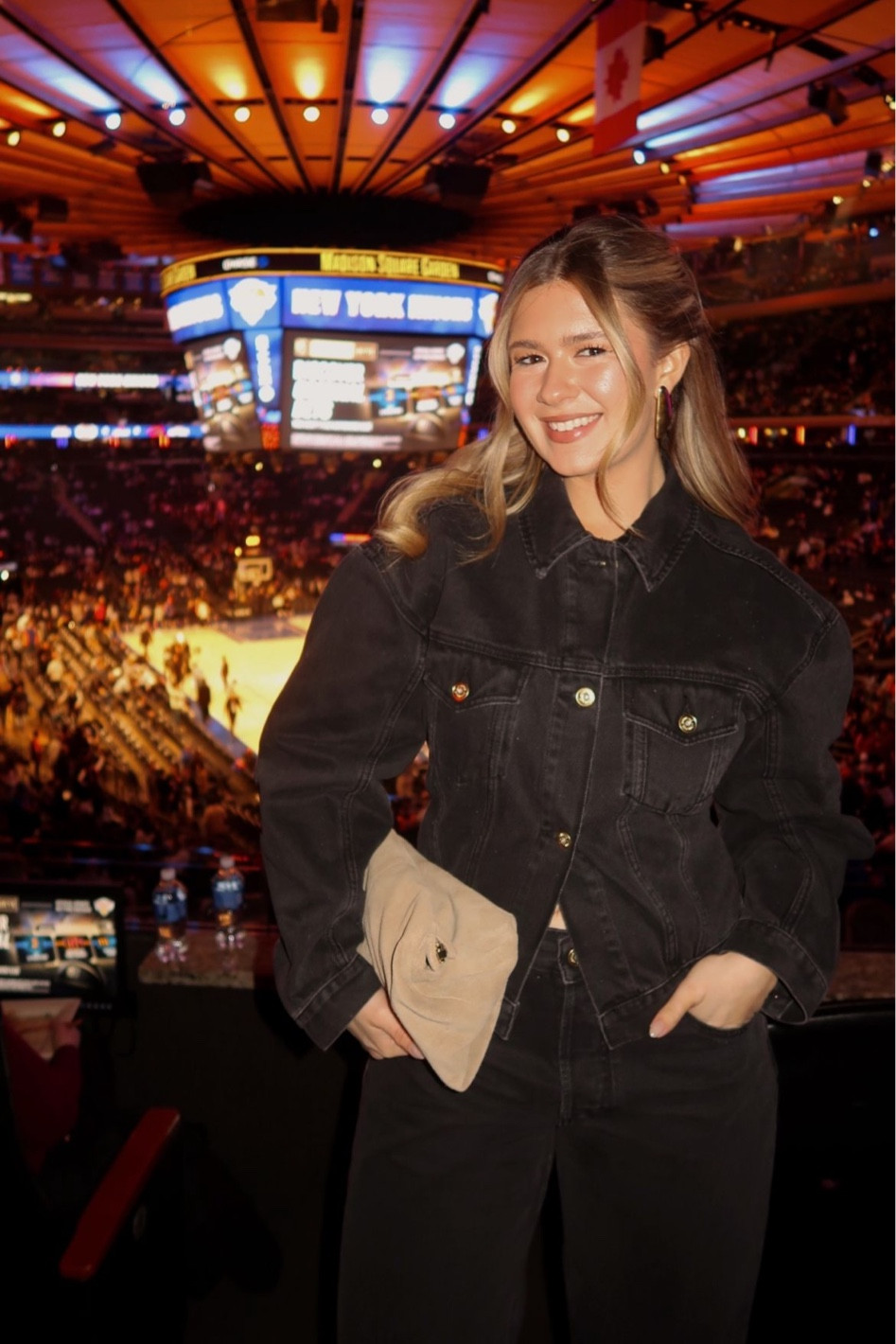 the look for the Knicks game last night 🖤🏀

#LTKStyleTip #LTKSeasonal