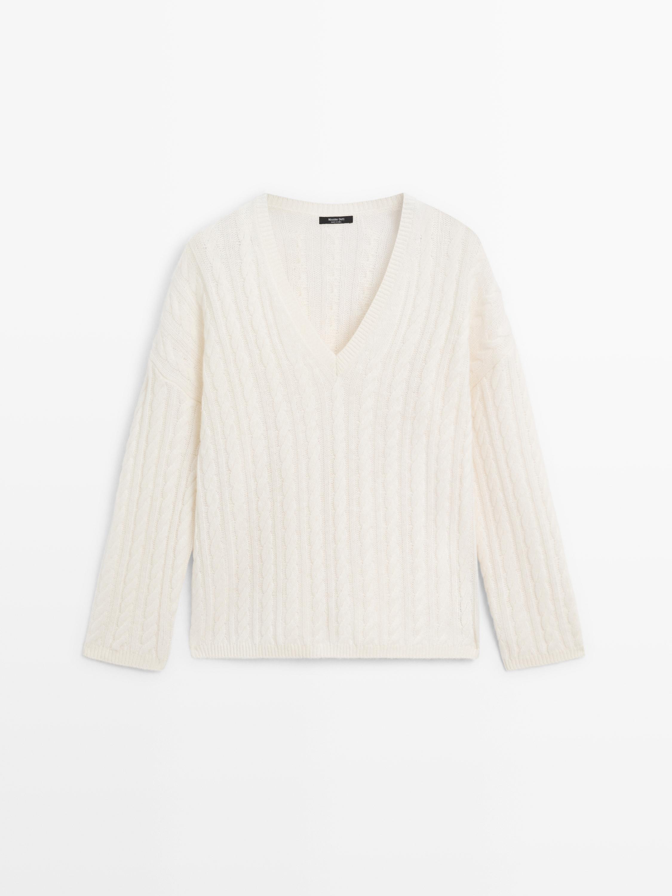 Cable-knit V-neck sweater | Massimo Dutti US