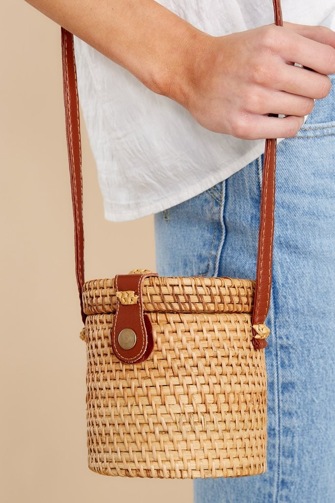 Perfect Addition Tan Bag | Red Dress 