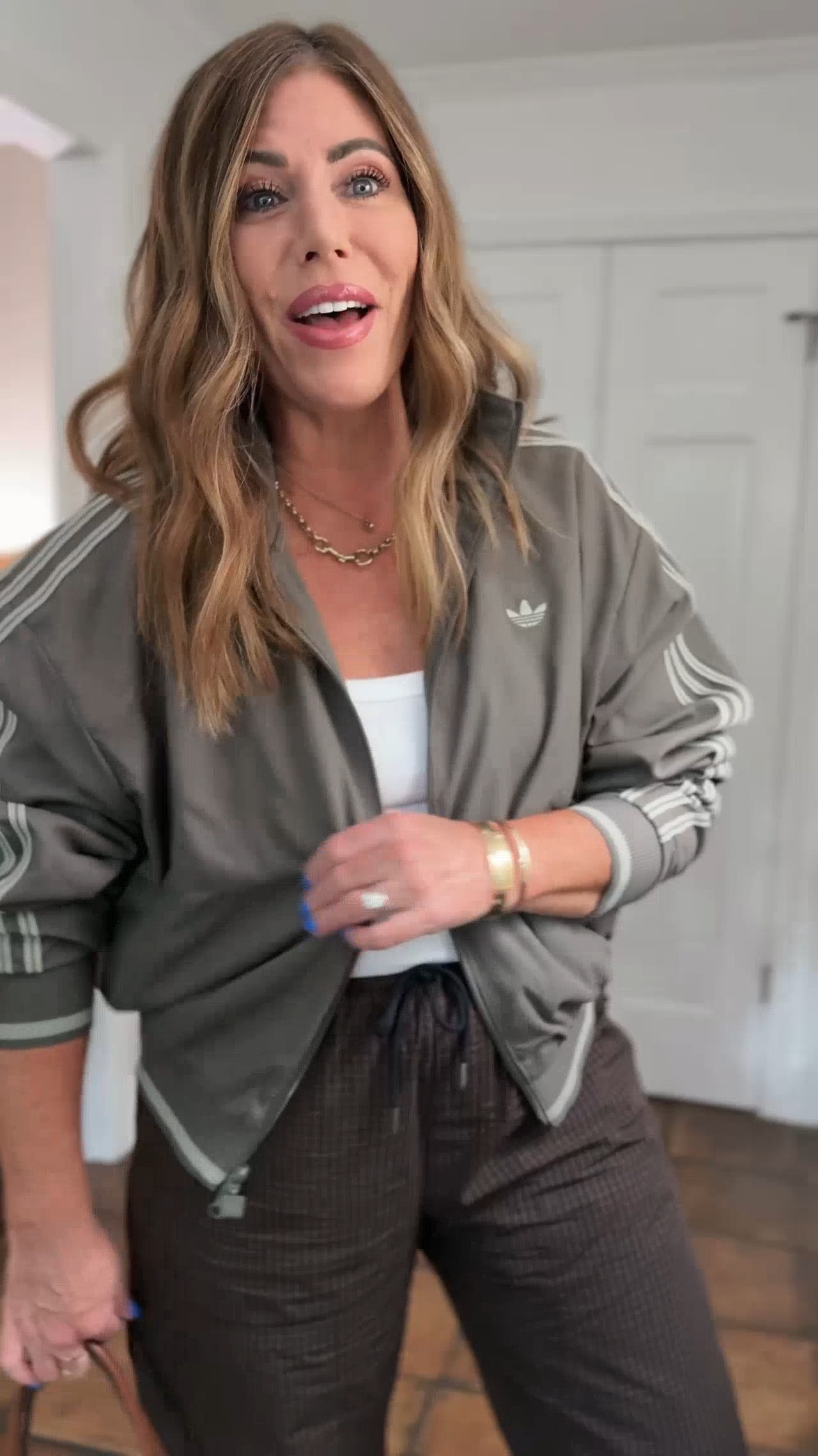 Dont sleep on @adidas!  its been a long time since ive had an athletic jacket like this and I am obsessed! this color is so pretty and the fit is so flattering! I love how it looks with the new green sambas too!

adidas jacket/ large
barrel pants/ m
look for less sandals/tts
white scoop neck tank- perfect length & fit/ size medium
jeans- so flattering and comfy and worth every single penny b/c the cost per wear far outweights the price. you will want to wear these every day! I am wearing a size 29
sambas/ size down a whole size (if you have a small enough foot, you can get the kids and save a little money)

 

 #LTKootd #LTKOver40 #LTKSaleAlert