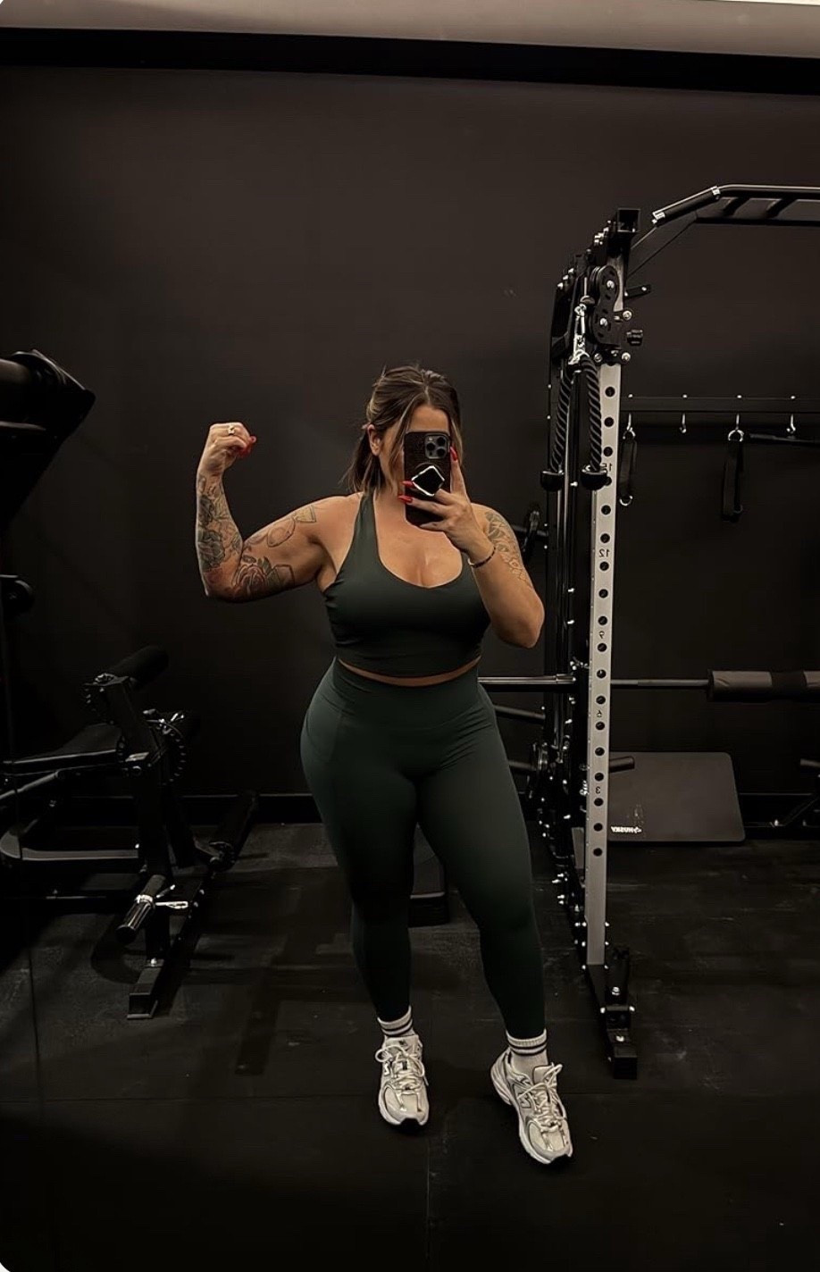 Leggings (L)
Bra (XL) 

#GymOutfit #WorkoutSet #ActivewearStyle #AthleisureWear #GymStyle #FitnessLook #MidsizeFitness #MidsizeStyle #CurvyFitness #CurvyAthleisure #RealBodyFitness #StrongNotSkinny

Follow my LTK @shaynaslife on the @shop.LTK app to view this post and get my exclusive app-only content!

#liketkit 
@shop.ltk
https://liketk.it/5S5ED

#LTKgrwm #LTKMidsize #LTKfitnessgoals
