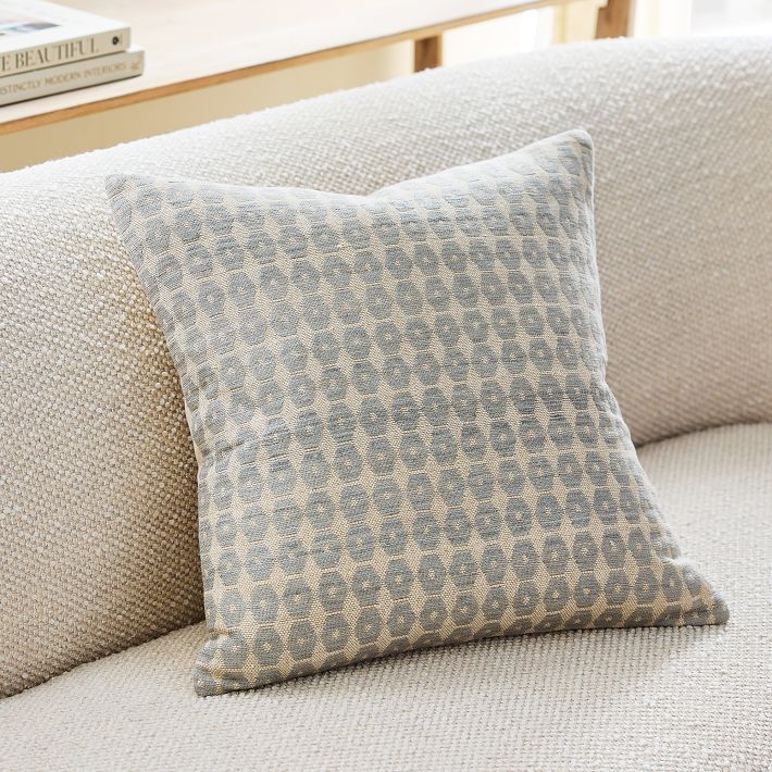Select Product:
                  Pillow Cover      Select to see available options.    Pillow Co... | West Elm (US)