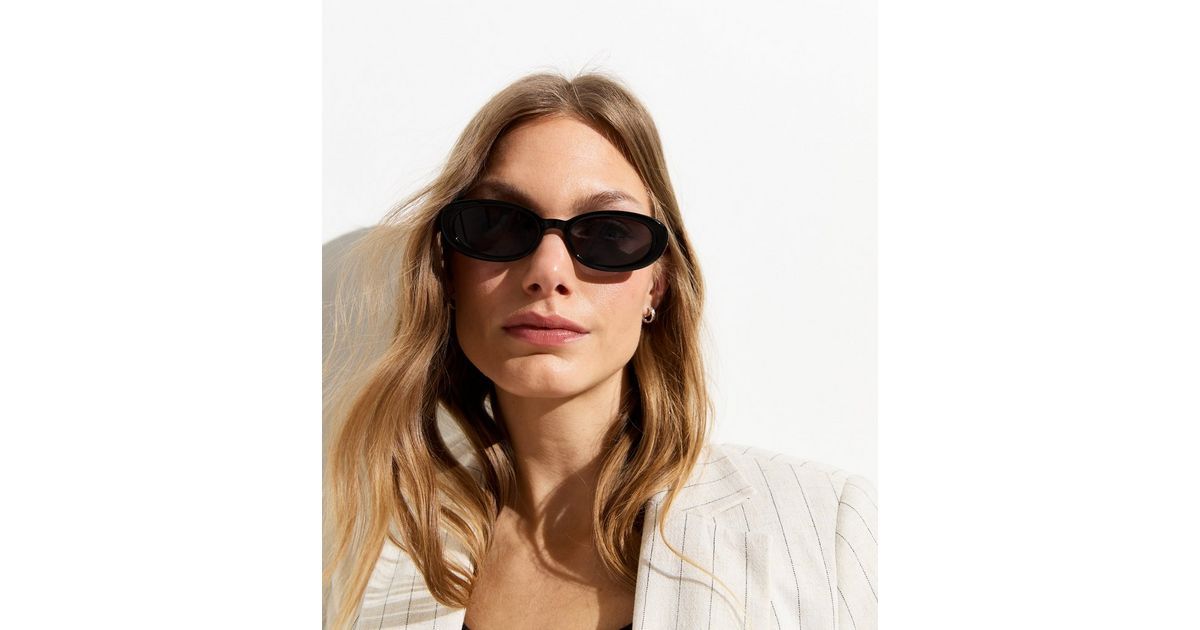 Black Oval Sunglasses | New Look | New Look (UK)