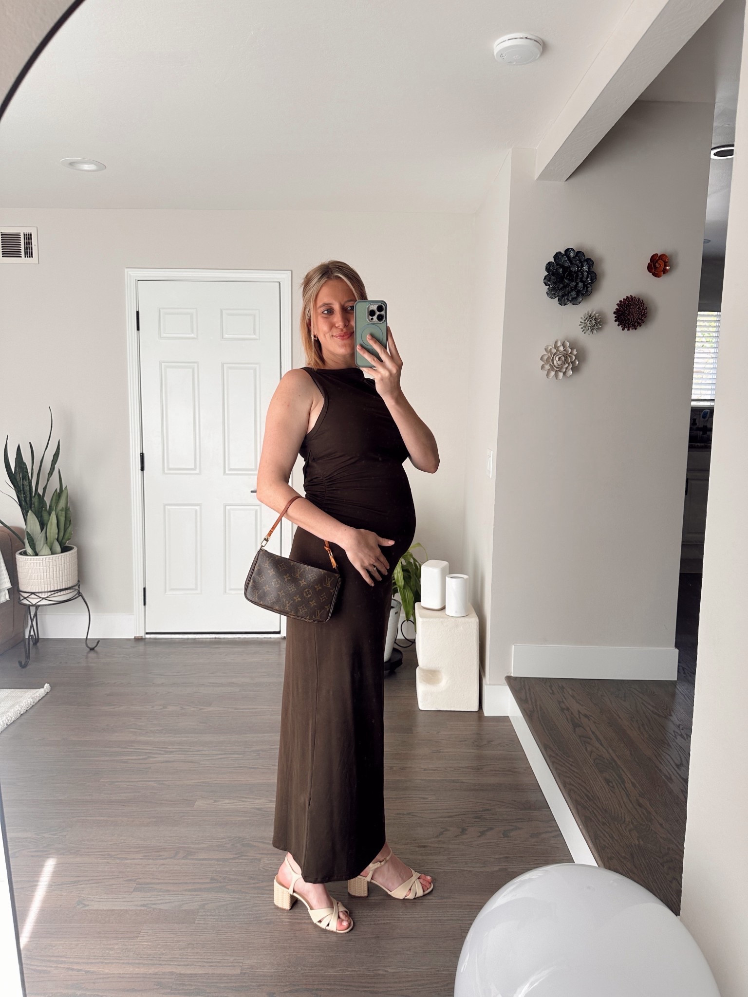 Bump friendly spring dress🤎🥰

#LTKBaby #LTKootd #LTKBump