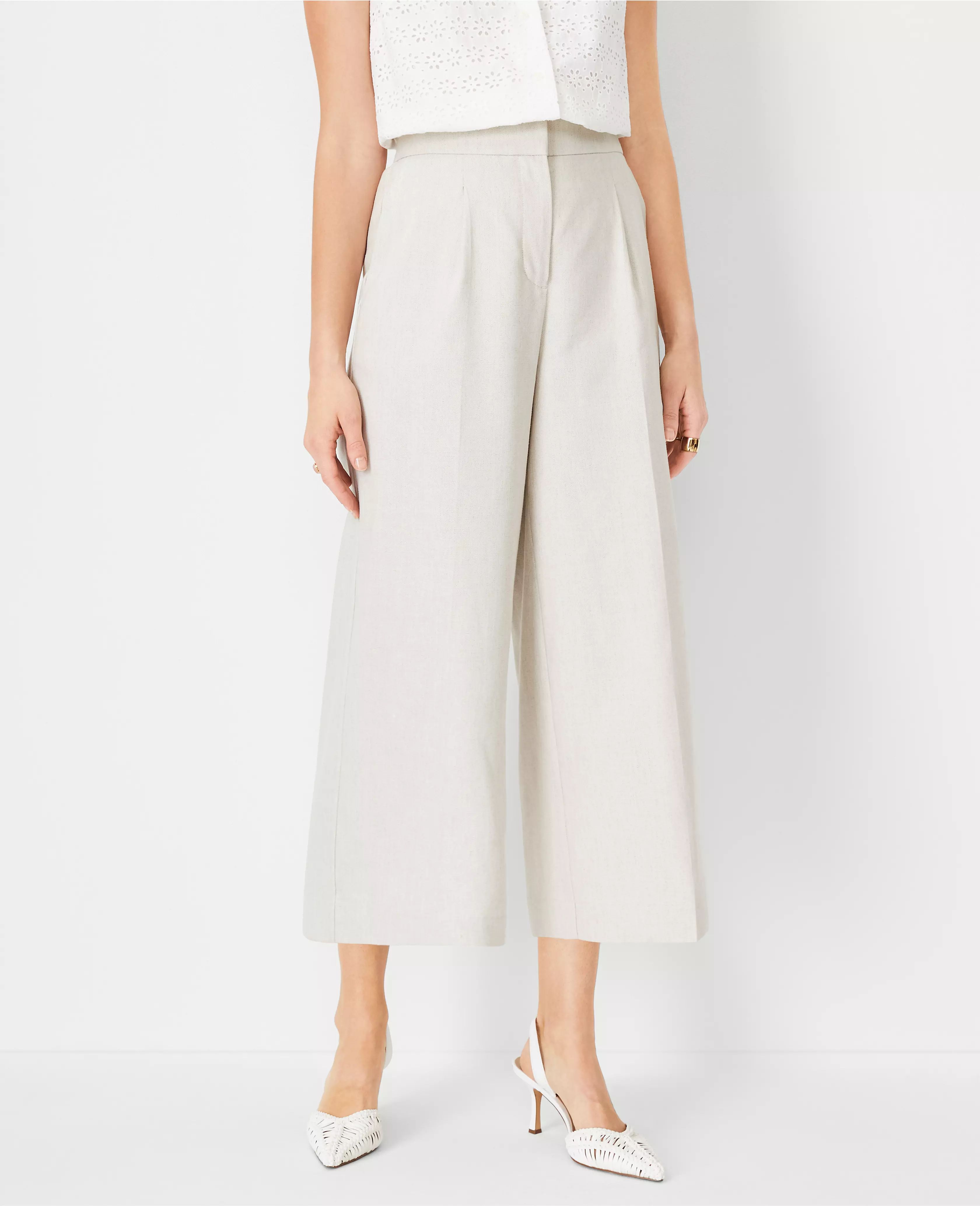 The Petite Pleated Culotte Pant in Linen Blend | Ann Taylor (US)