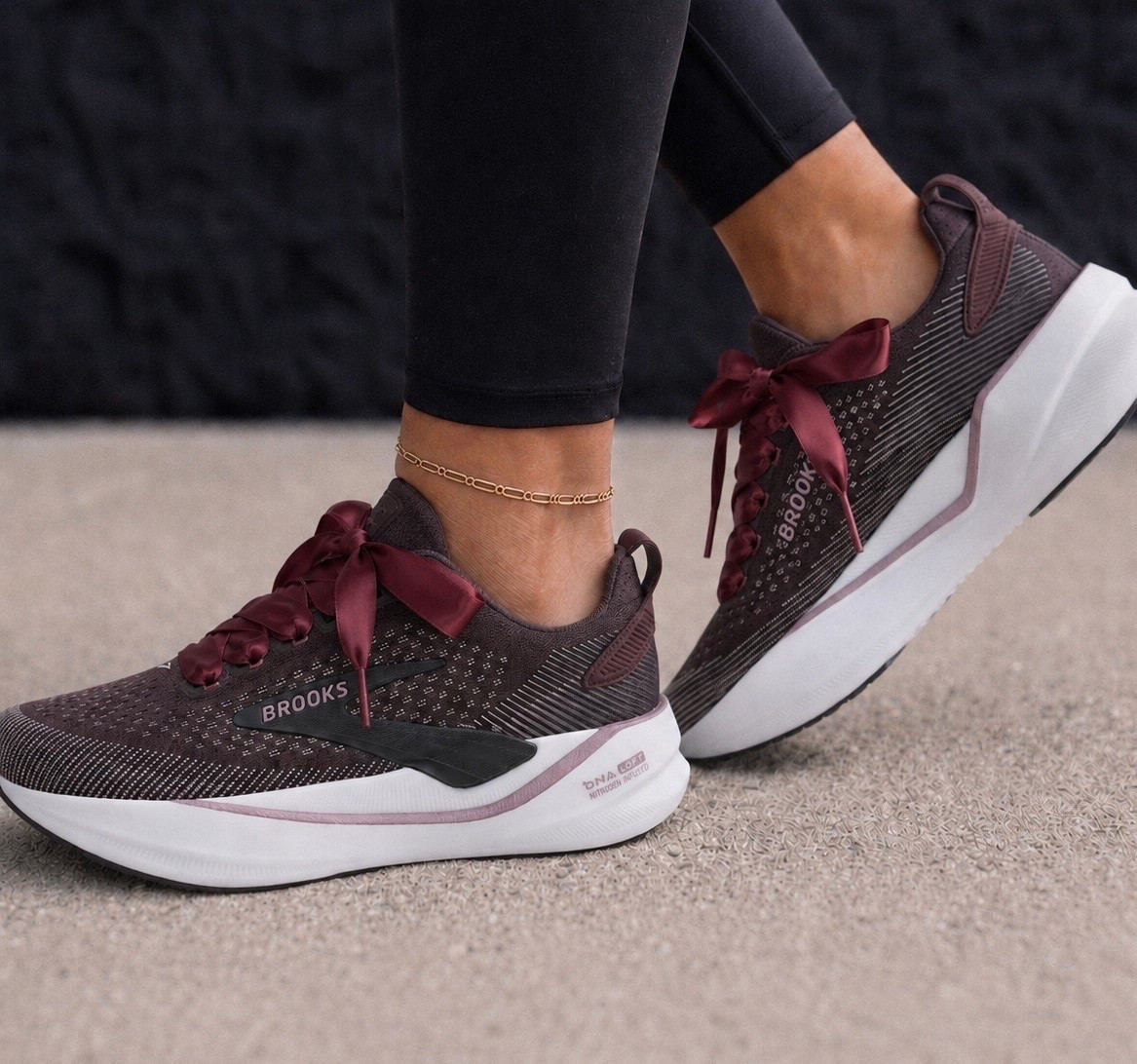 The Brooks Ghost Max 4 is an ultra-cushioned sneaker that fits true to size, giving you cloud like comfort with the prettiest feminine raisin and blush colorway that’s perfect for everyday wear or long walks.