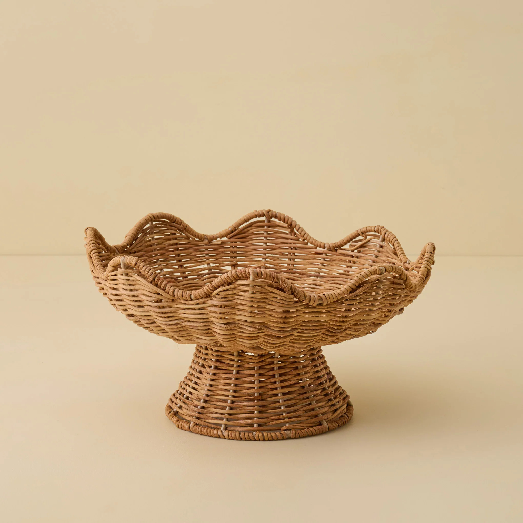 Rattan Scallop Bowl | Magnolia