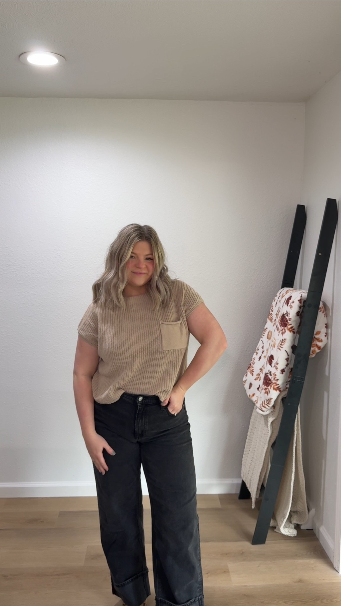 Set: medium 
Jeans: 8

#LTKMidsize #LTKPetite #LTKSaleAlert