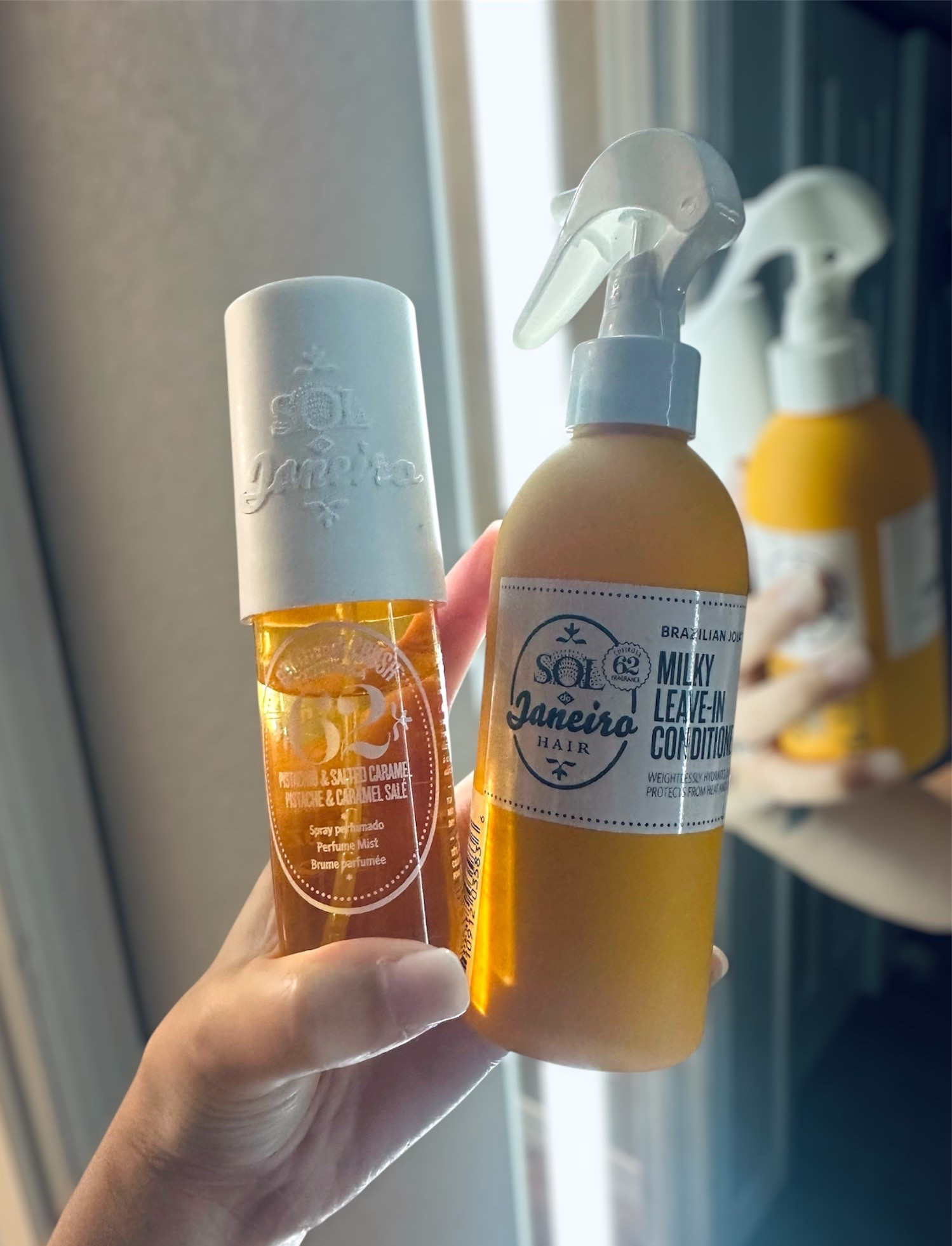 SOL DE JANEIRO LEAVE-IN CONDITIONER smells just like CHEIROSA 62 PERFUME MIST 
#soldejaneiro #haircare #perfumee

#LTKBeauty #LTKGiftGuide