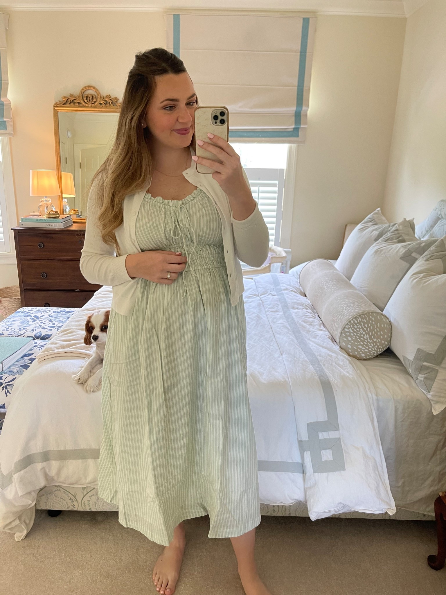 Easy throw on dress for less than $50! 👏