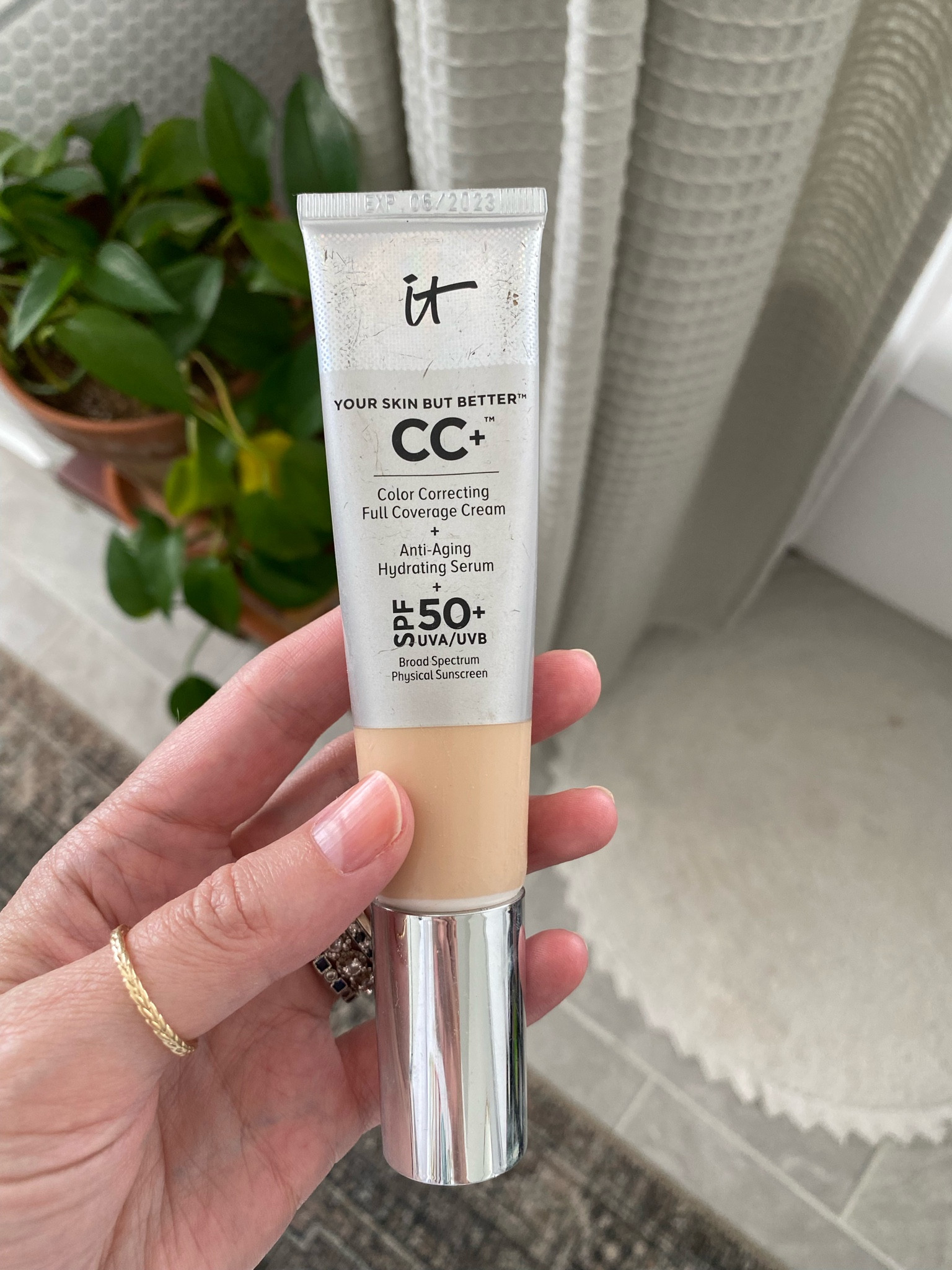 It cosmetics bogo sale! 
Buy one get one!  Spf 50 cc foundation 


#LTKbeauty #LTKunder50 #LTKunder100