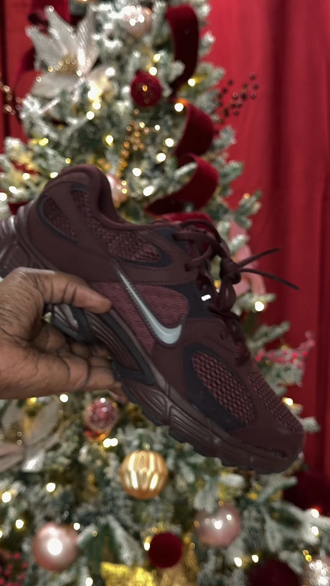 These deep burgundy Nike V5 RNR sneakers are the perfect mix of comfort + style!
Easy to throw on, great for walking, and they go with EVERYTHING — especially neutral or winter fits.
Linked here for anyone looking for a comfy everyday sneaker 👟✨”

#LTKHoliday #LTKgrwm #LTKFindsUnder100