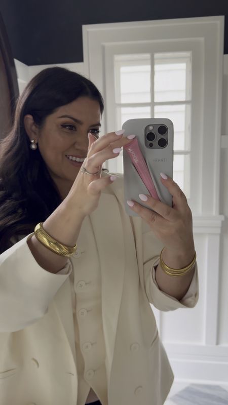 Love this phone case that holds my gloss! 

#LTKstyletip #LTKfindsunder50 #LTKbeauty