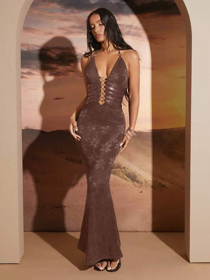 Hauture Sophisticated Lace Bodycon Dress With Halter Neckline And Strappy Cutout Detailing | SHEIN