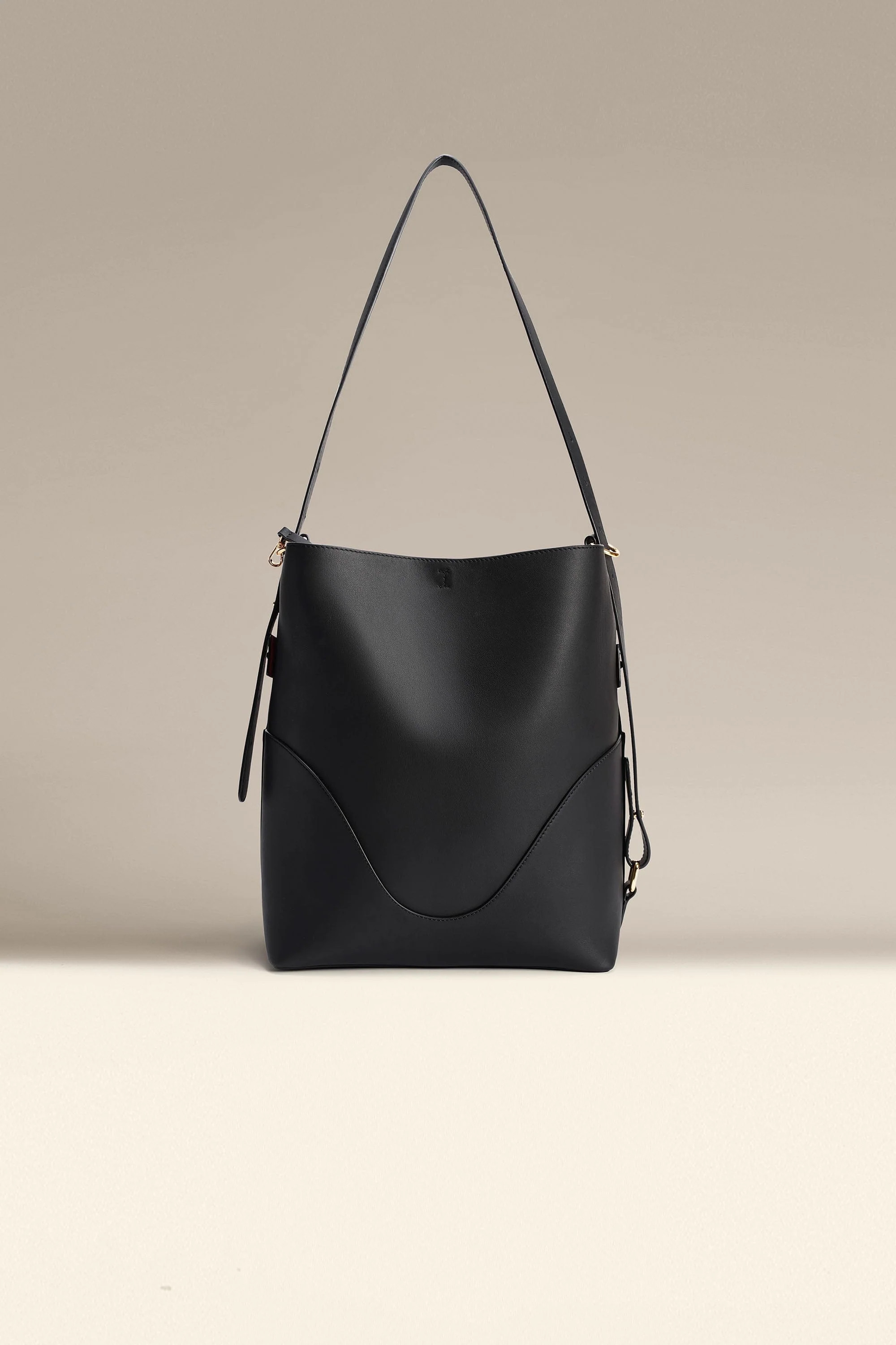 Shop Marina Soft Bucket - OLEADA: Leather Soft Bucket Work Bag for Women | OLEADA