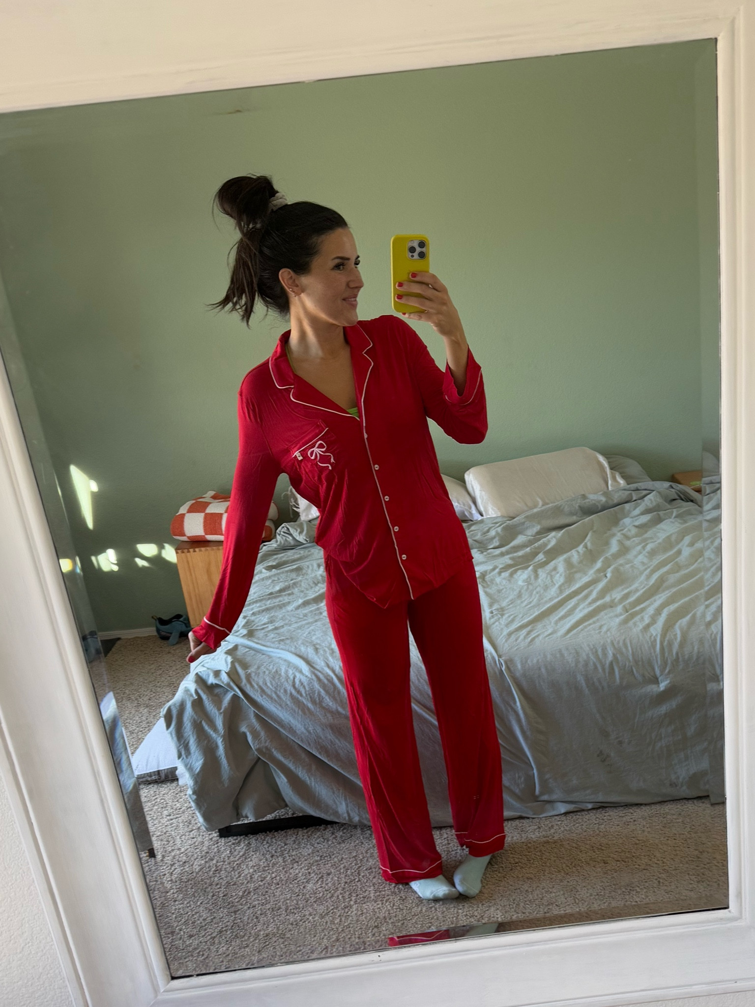 Wearing a small long! Perfect fit 😍 size down if you are between sizes! 

#LTKGiftGuide #LTKStyleTip #LTKHoliday