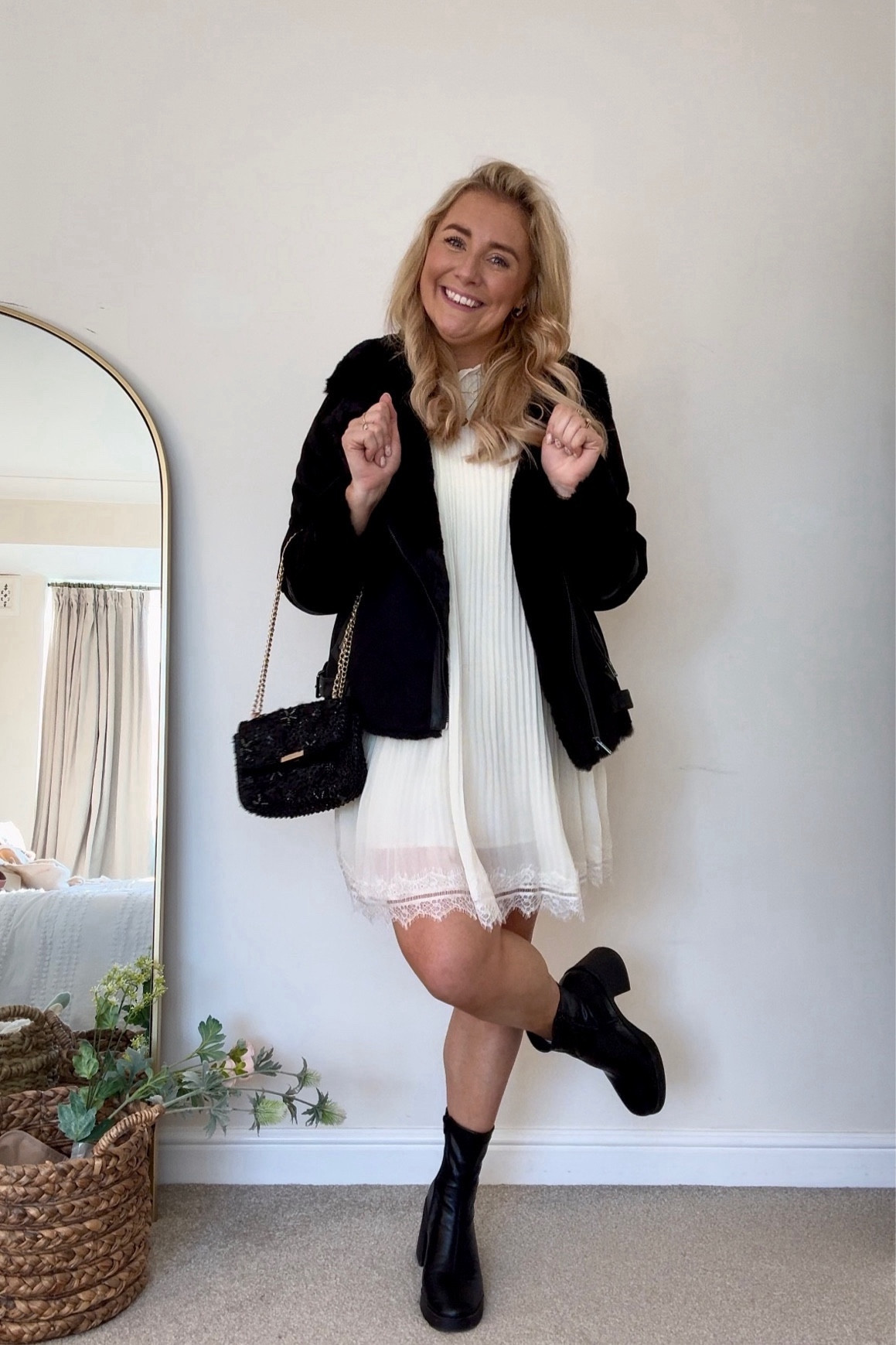 the perfect girls night/date night outfit 