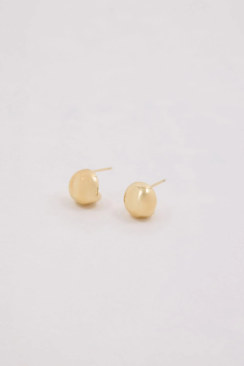 F+H GOLD HAMMERED BALL STUDS | DISSH