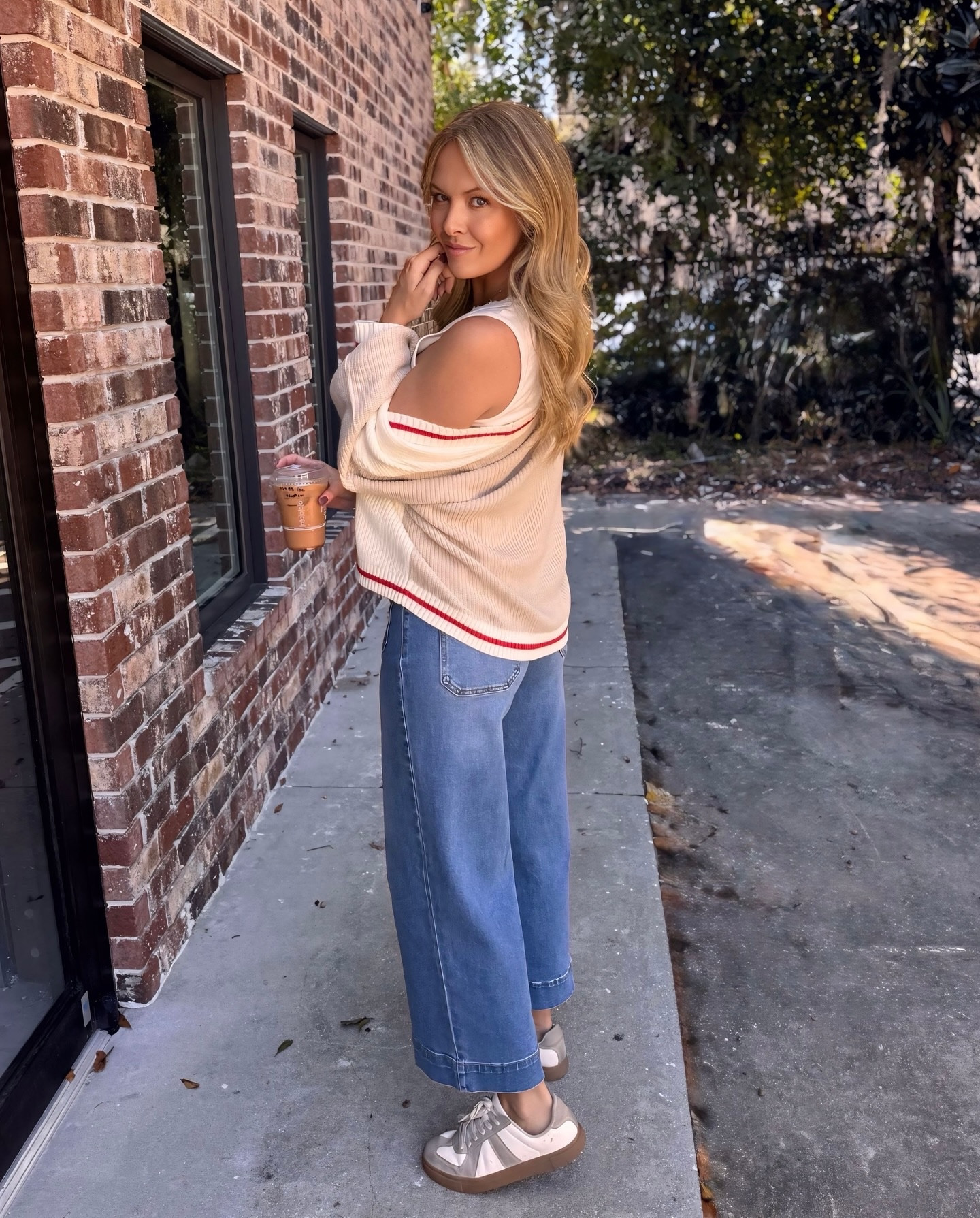 Cooler weather in Savannah has me pulling out jeans and a cardigan for my PSL walks! 🍁 

Entire outfit is @78andsunnyapparel

 #ltk #ltkit #liketkit #savannah #cardigan #falloutfit #cardiganweather #cutejeans #bluejeans #savannah #savannahgeorgia #southernweather #southern #ootd #bump #pregnant #bumpstyle #21weeks #pumpkin #pumpkinspicelatte #psl
