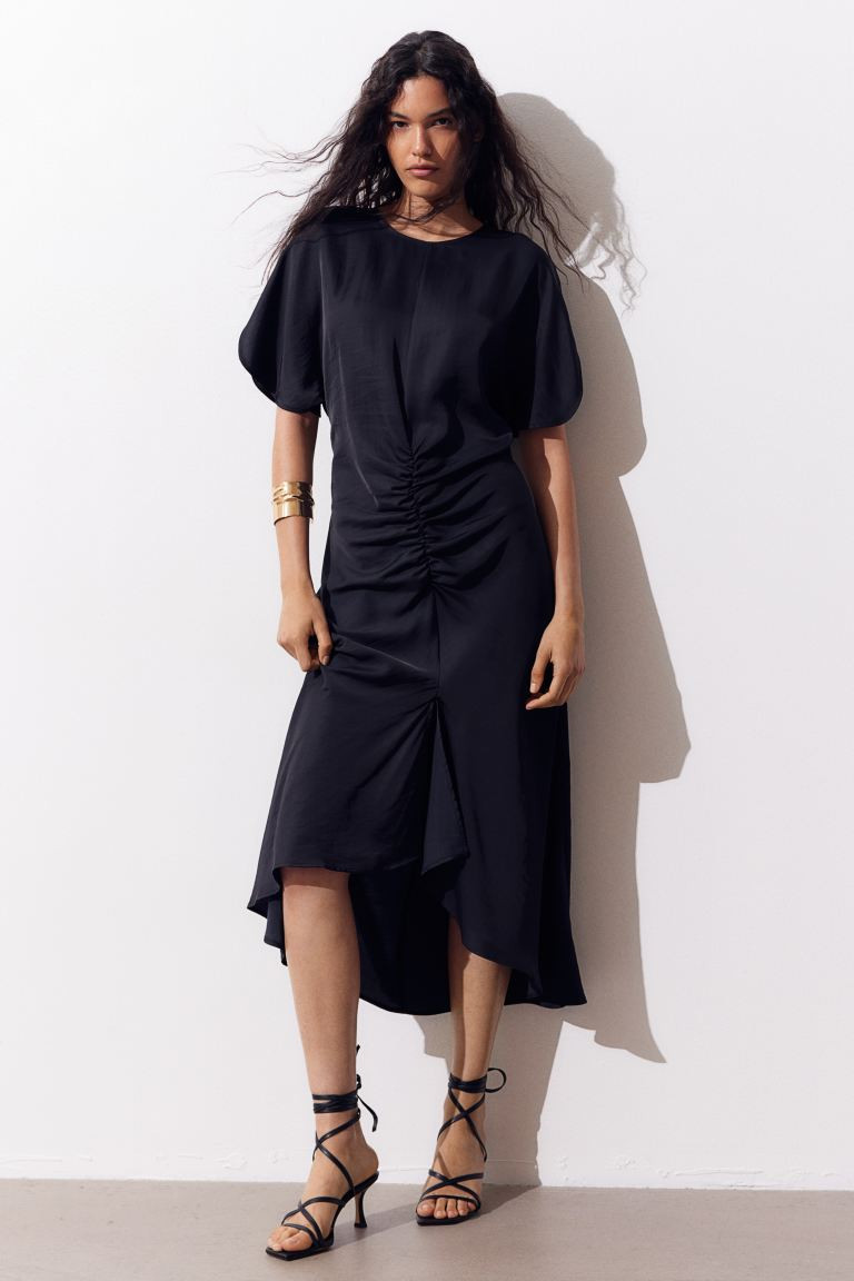 Slit-sleeved dress | H&M (UK, MY, IN, SG, PH, TW, HK)