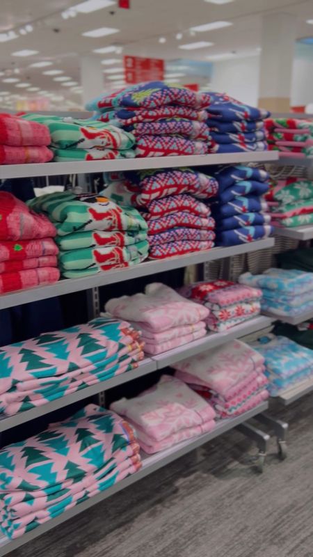 Target Christmas / Holiday sweaters 🎅🏼🎄🎁❄️⛄️

#LTKstyletip #LTKHoliday #LTKfindsunder50