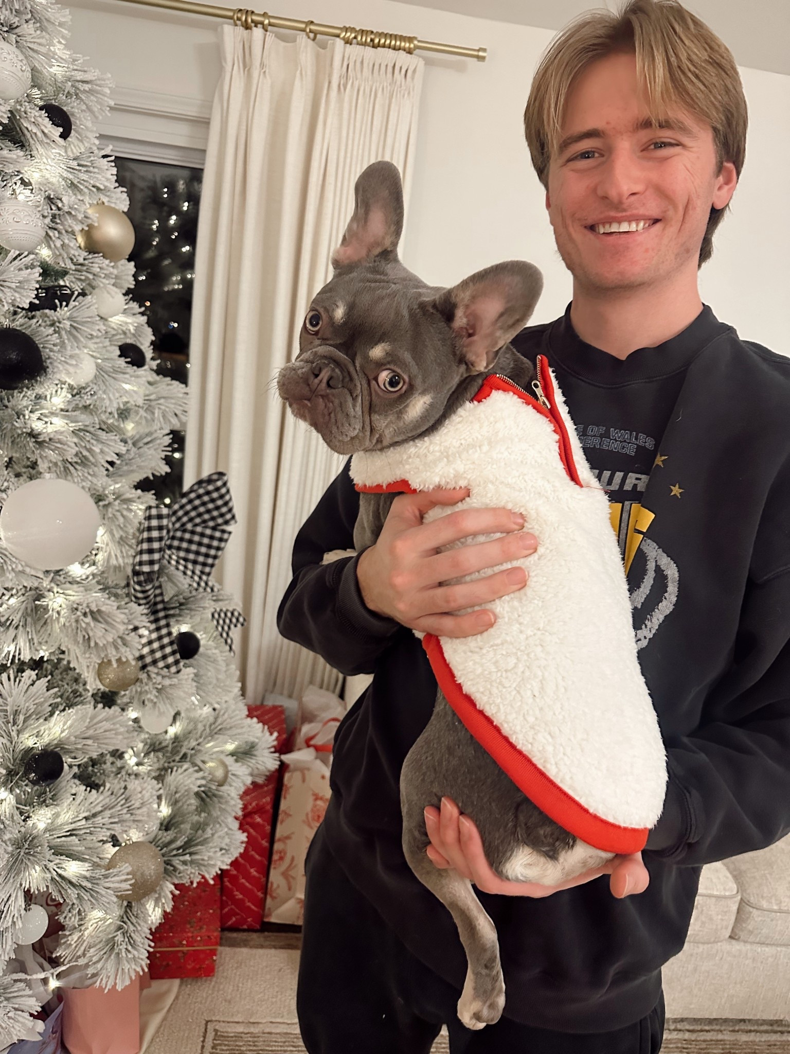 He’s wearing a size medium 🐾🎁

#LTKGiftGuide #LTKdayinmylife #LTKHoliday