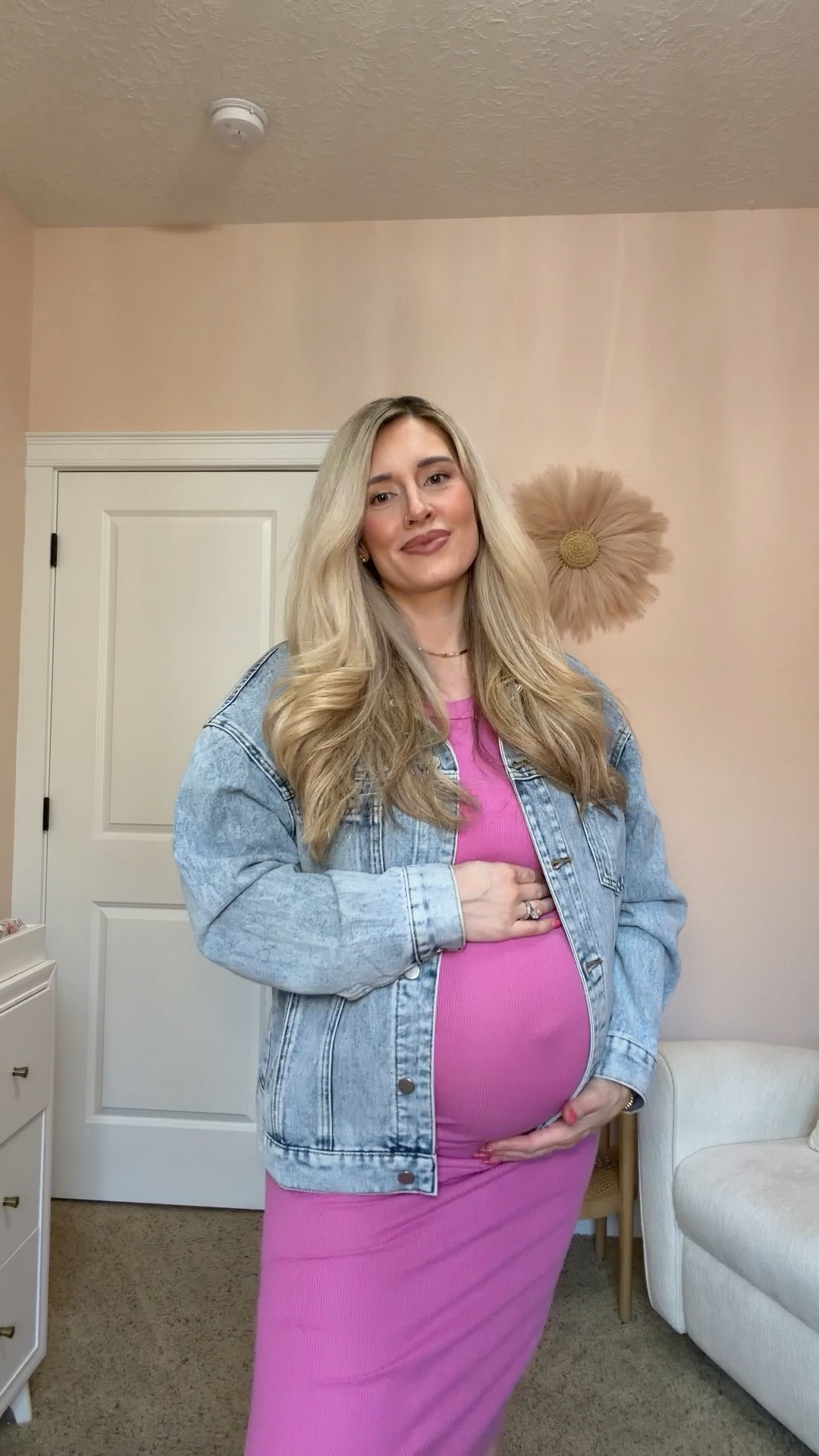 5 outfits that still fit the bump. All non maternity just sizing up. 

#LTKgrwm #LTKootd #LTKBump