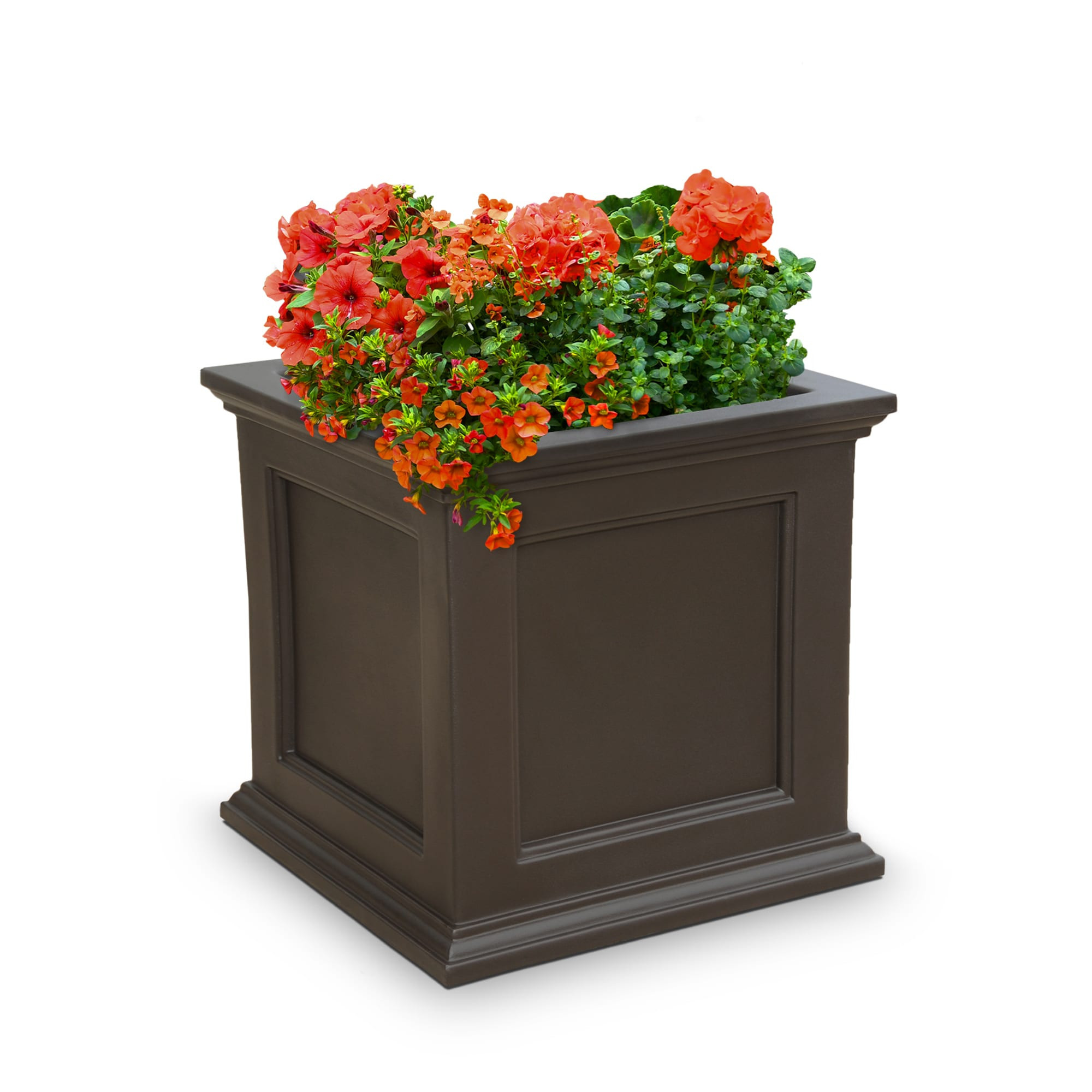 Mayne Square 20-in W Large Brown Plastic Outdoor Planter With Drainage Holes with Self Watering | 5825-ES | Lowe's