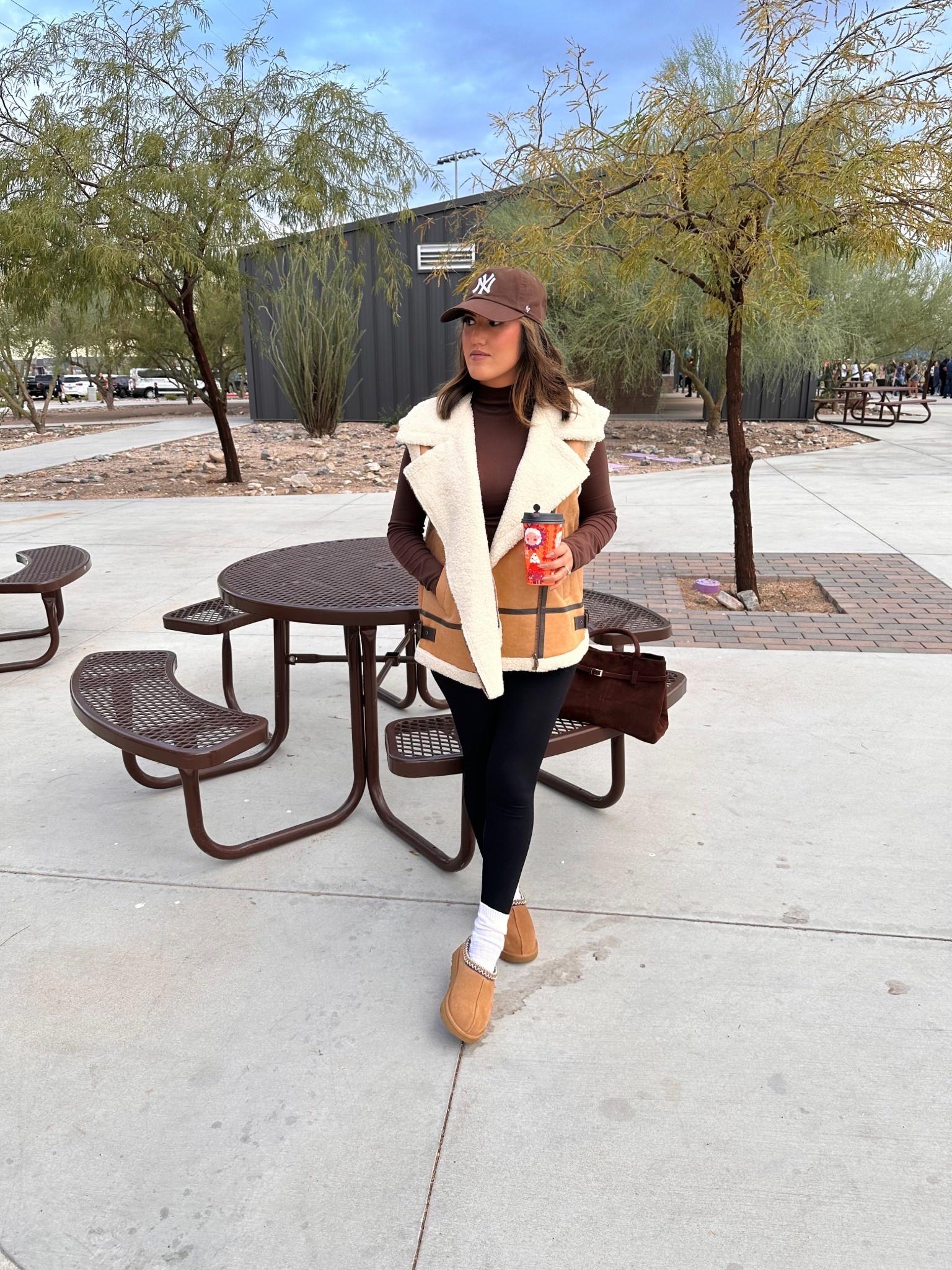 Cozy szn 🤎🍂

#LTKmomlife #LTKCyberWeek #LTKootd