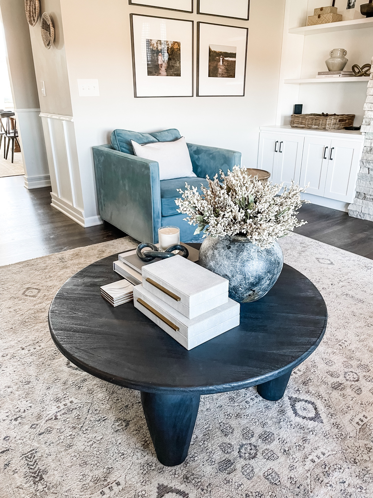 Fall coffee table look
Neutral decor, fall decor, faux stems, florals, Michael's, decorative boxes, vase, McGee & co, rug, area rug, Loloi, Amber Lewis, Amber interiors, frames, chair, living room, candle, decorative accents

#LTKstyletip #LTKSeasonal #LTKhome