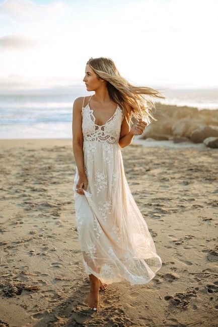 Paradise Island Scalloped Lace Maxi - Engagement Photoshoot Dress | Magnolia Boutique