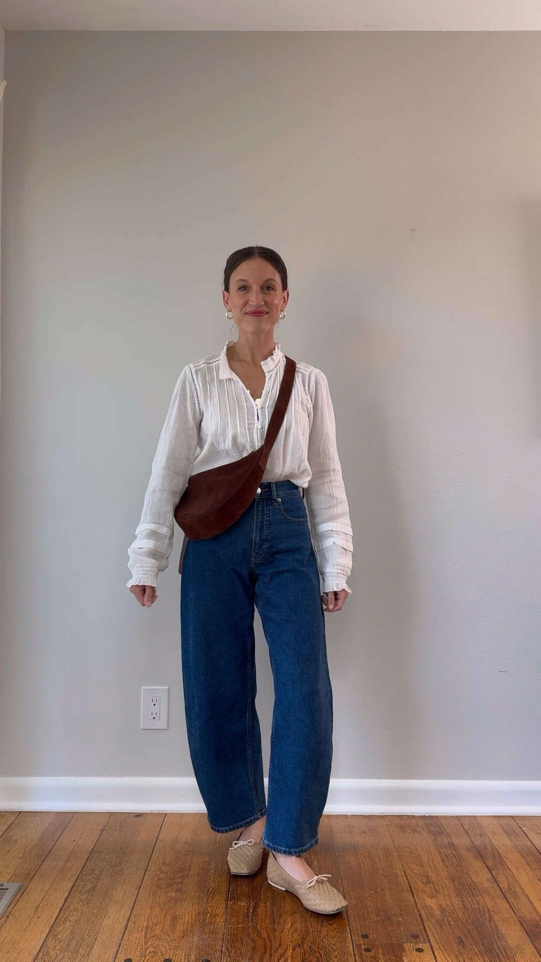 Fall Capsule: Day Fifteen 🍂

Faherty blouse, XS, fits TTS. Everlane jeans, 24, I took my smaller size. Frēda Salvador flats, STITCHANDSALT15 for 15% off your first purchase. Madewell bag. Chunky Silver Hoops from Sela Designs, ASHLEYROHR10 for 10% off. Mila Coin Necklace from Sheena Marshall Jewelry, STITCHANDSALT for $10 off

#LTKOver40 #LTKSeasonal #LTKStyleTip