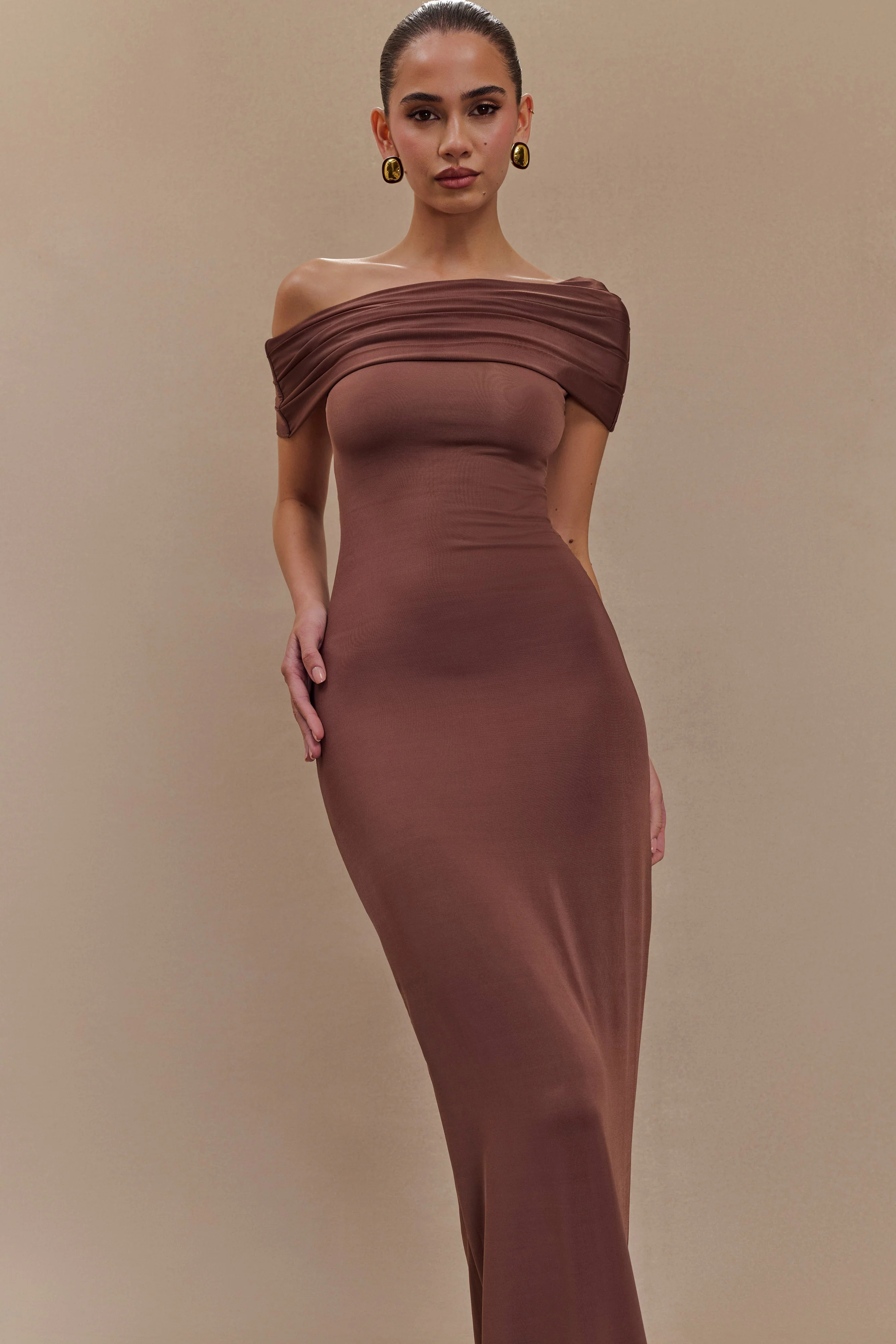 Cassandra Off Shoulder Slinky Maxi Dress - Chocolate | MESHKI US