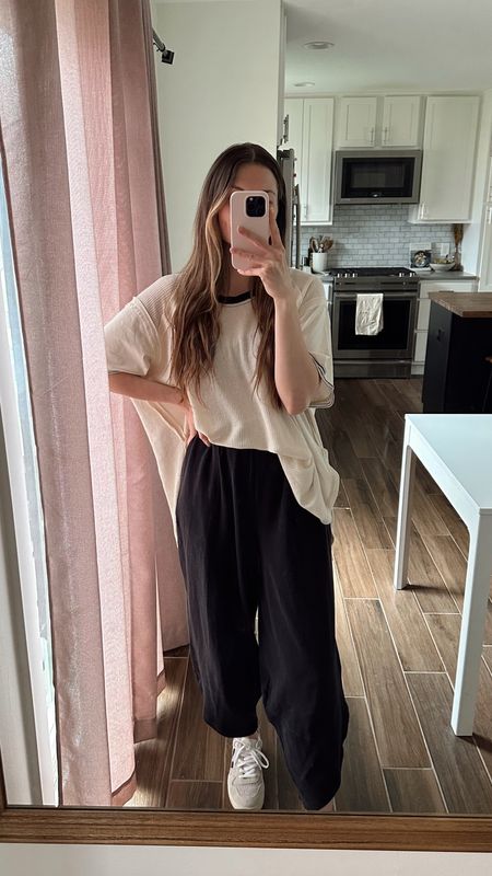 wearing xs/s in top, fits oversized and has slits in the side, makes a great nursing top!
wearing xs in pants 

Casual spring 
Postpartum 
Nursing friendly 

#LTKfindsunder100 #LTKSeasonal