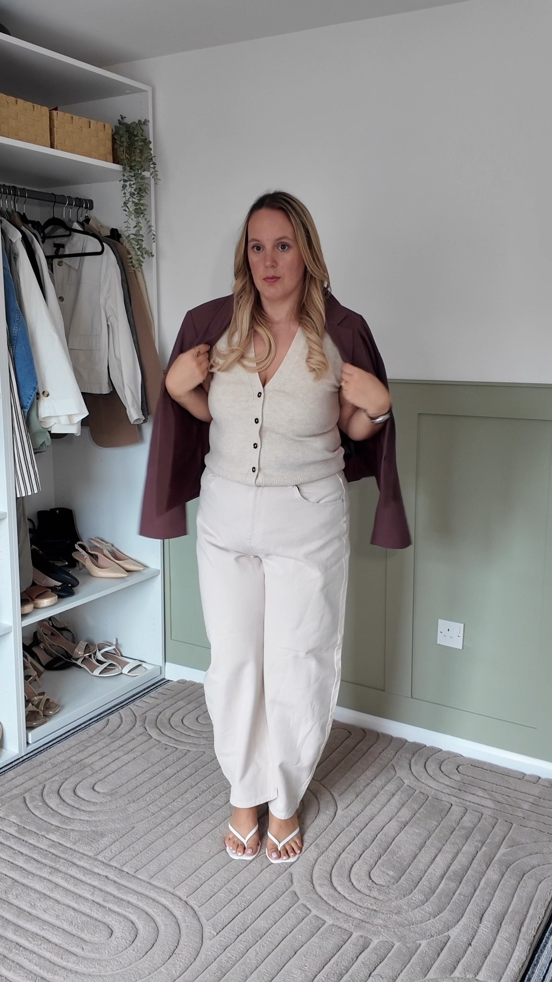 White jeans for summer? Yes please! 

#LTKmidsize #LTKjeans #LTKsummer