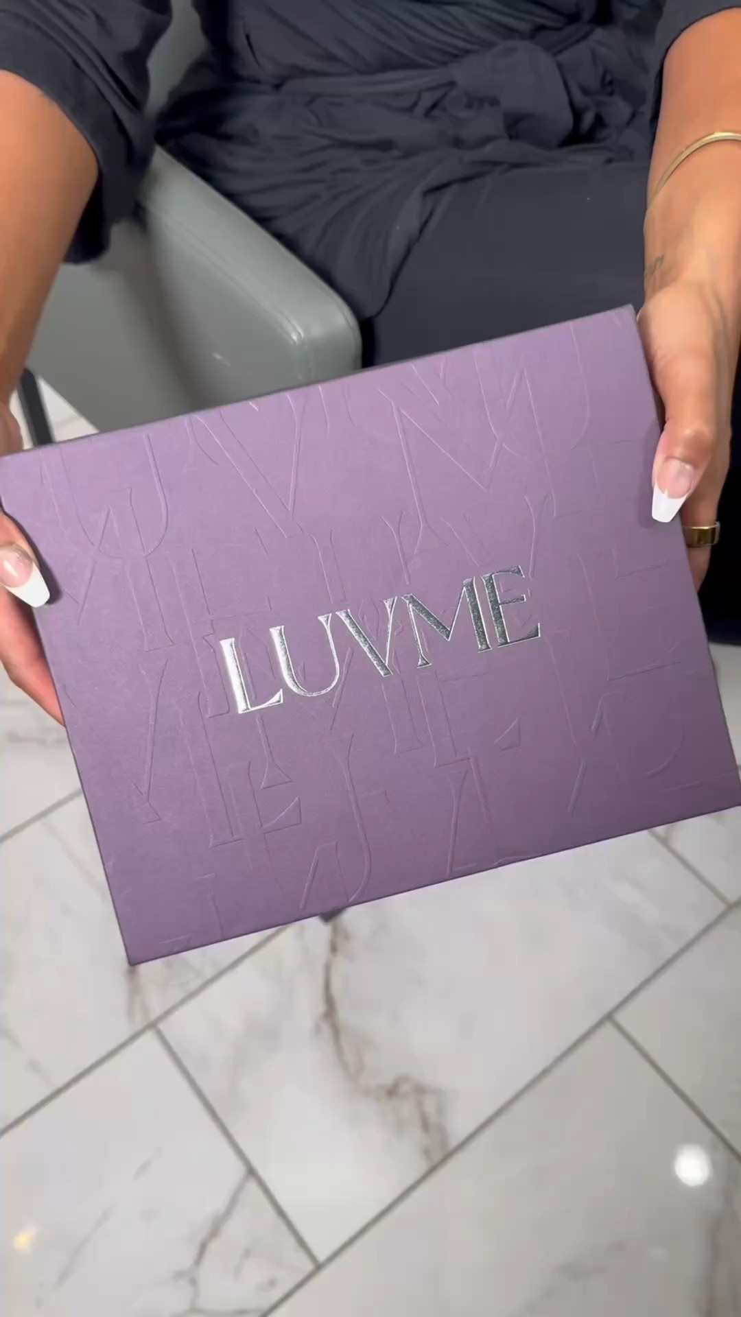 This @luvmehair NatureMAX Loose Wave Glueless Wig is a game-changer! JH32 - 32% OFF for all Luvme wigs
#luvme#luvmehair#luvmeforyou#luvmeforreal @luvmehair
@shop.ltk #liketkit #paidlink

#LTKBeauty