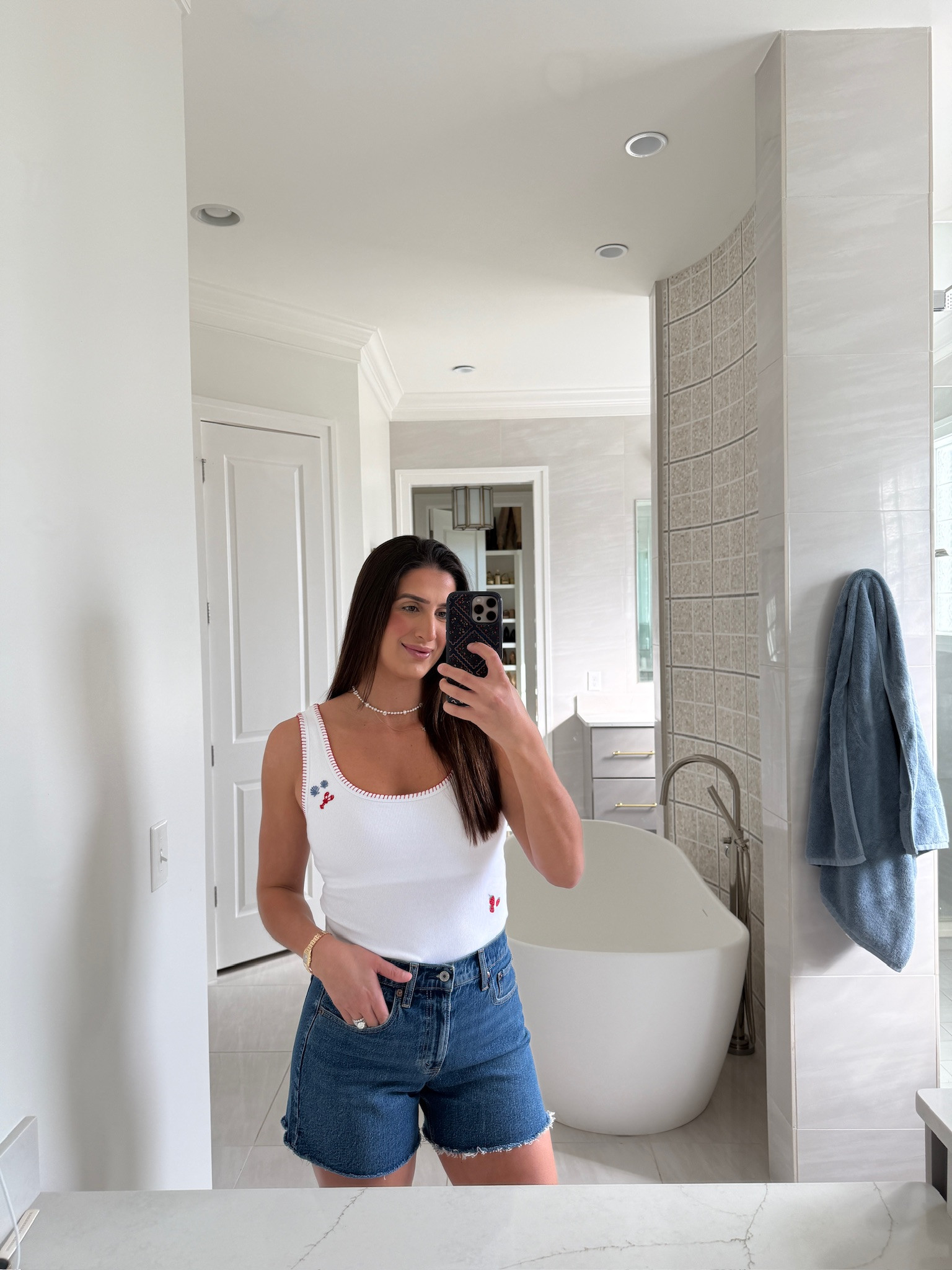 How cute are these little details on this tank!

TTS: M / 28 in shorts!

Abercrombie, one piece, a&f, Abercrombie order, Abercrombie sizing, size guide, a&f sizing, fashion haul, grace white

#LTKootd #LTKSeasonal #LTKmomlife