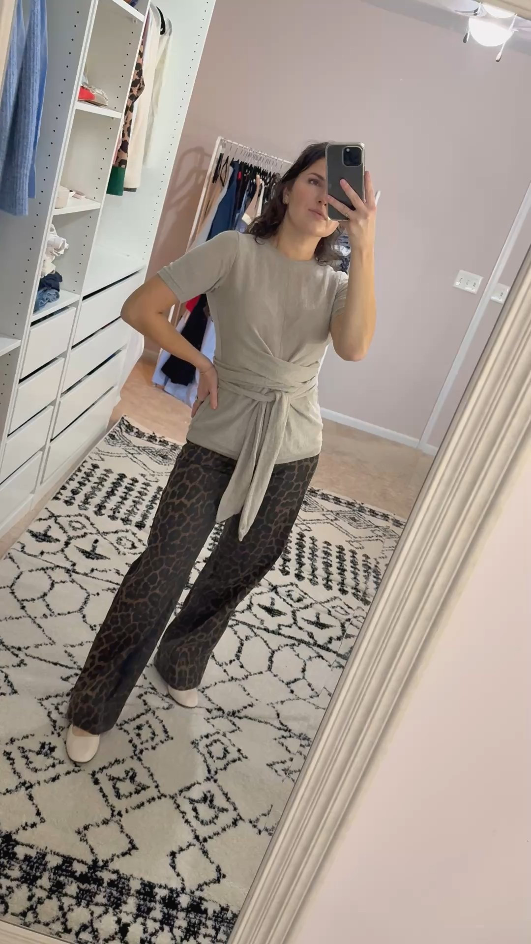 Have been on the hunt for that perfect pair of wide leg leopard jeans and finally found them. The exact style isn’t available but that style in a print that is just a bit different is still available so linking that version

#LTKStyleTip #LTKFindsUnder50