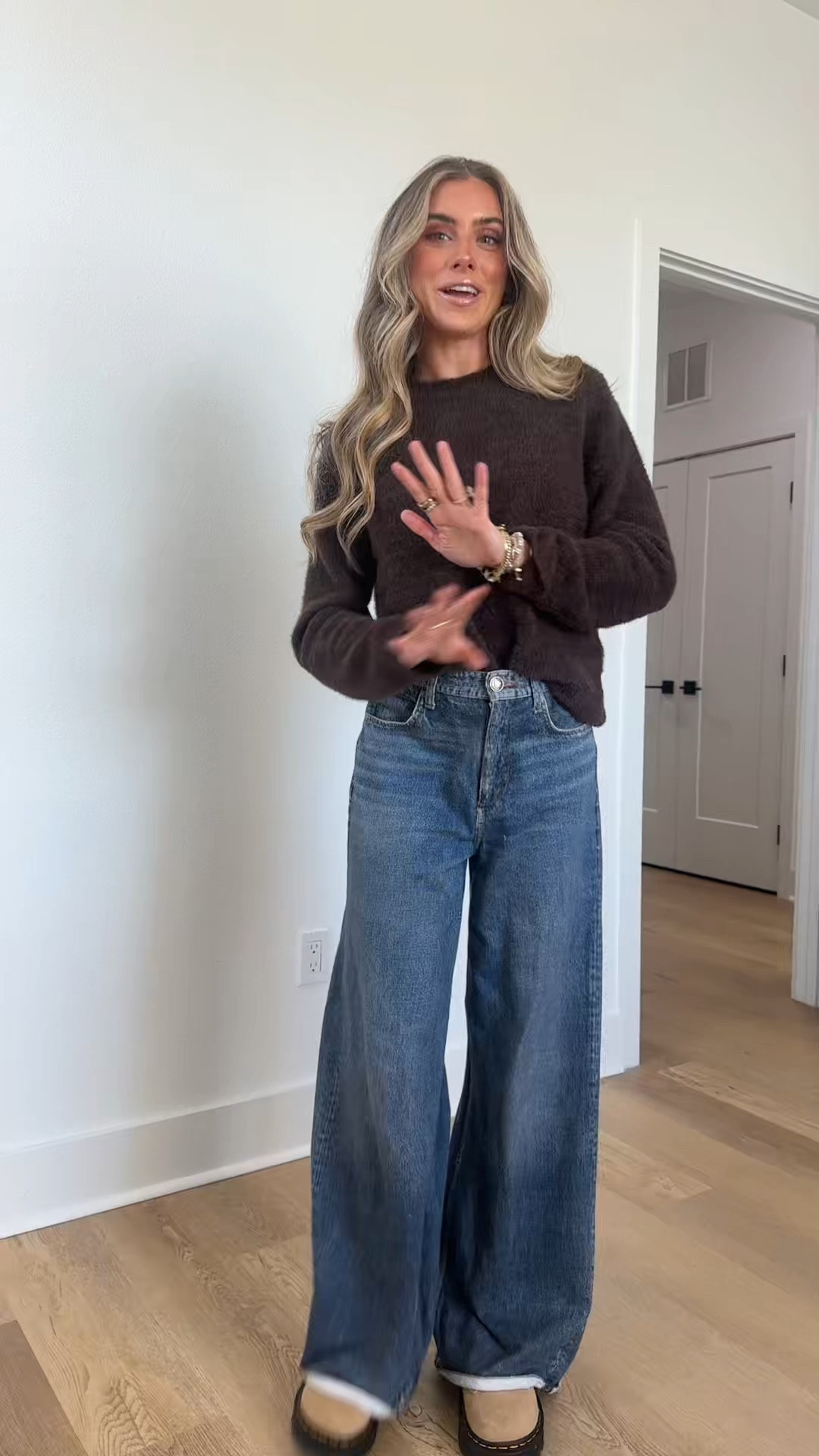 the @drmartensusa Zebzag Anywair Mule that I found at @nordstrom is a shoe that totally shocked me it really has become such a closet staple of mine 🤭I like to call these the fall and winter version of your flip flop or slip on sandal that you reach for all the time in the summer. Very versatile but also easy to style too. These are extremely comfortable but I would size down if you are in between sizes. I went with size 7. This color is the Savannah Tan in the Bronx Suede. Price point here is great (especially with the quality and durability) at $130!   

Made with soft-yet-durable Bronx suede and an adjustable Riptape strap to lock in comfort from day one. The ergonomic Zebzag sole combines lightweight EVA and rugged PVC. The SoftWair footbed adds extra cushioning. 

#NordstromPartner #drmartenspartner #mule #fallshoes #fallmule #fallsandal #wintershoes #shoesforfall #mulesshoes #shoestyle #clog #clogshoes #shoes #nordstromshoes #nordstromhaul #nordstrom #affordablemules #fallshoehaul #fallshoerotation #zebzag 



#LTKShoeCrush 

#LTKootd #LTKHoliday