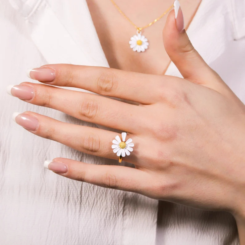 Sterling Silver Daisy Ring and Necklace, Flower Ring, Daisy Jewelry, Stacking Ring, Mother's Day ... | Etsy (US)