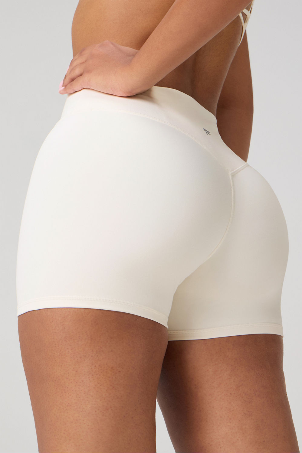 The No-Seam PureLuxe TLC Short 4" | Fabletics
