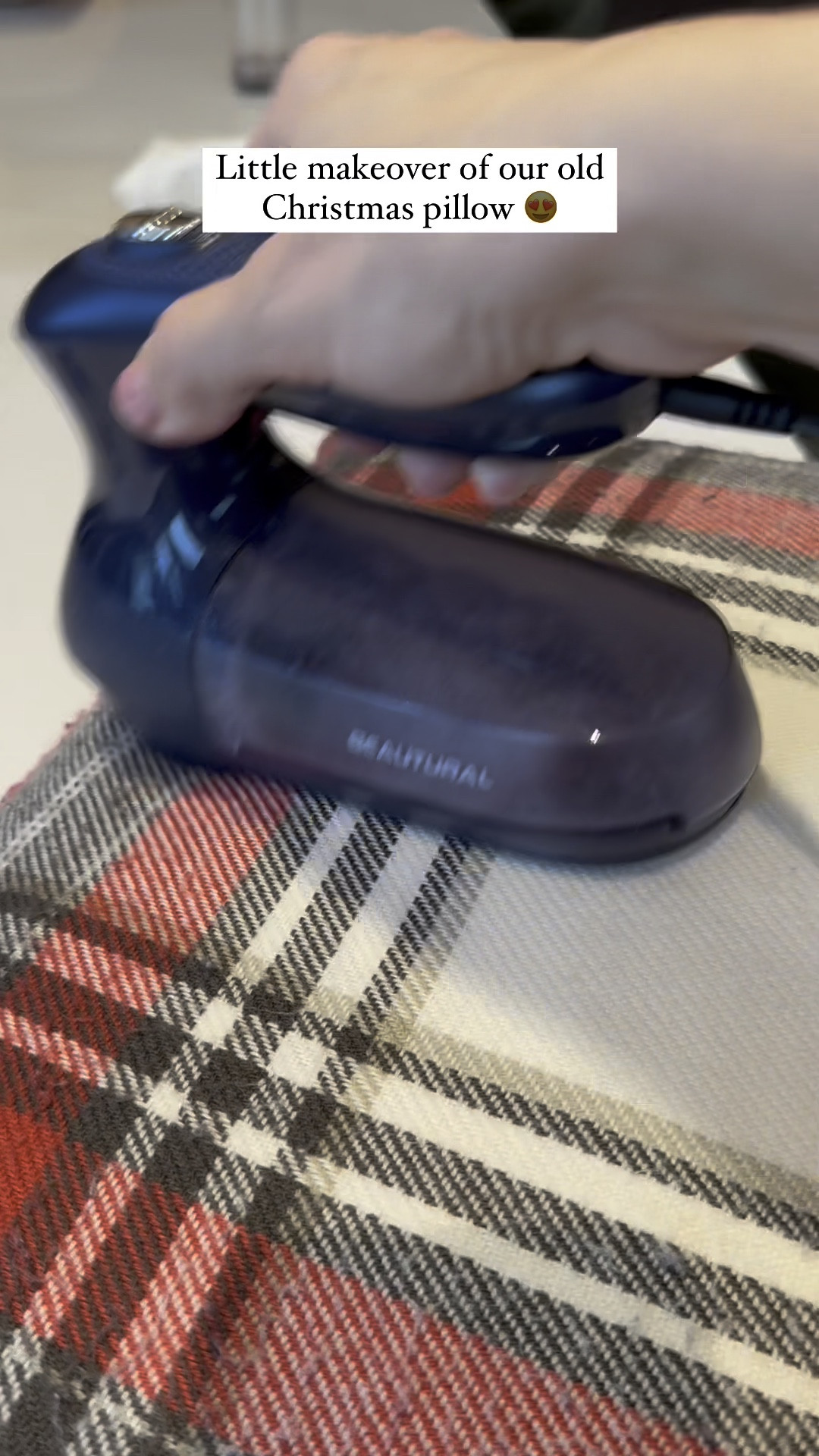 This fabric shaver is a game changer! All your old clothes, pillows, blankets with pilling will be like new after this little device magic🙌😍
Get it, you will thank me later! I used it for all my Alo sweats as well and they have second life now✌️

#LTKFindsUnder50 #LTKWatchNow #LTKHome