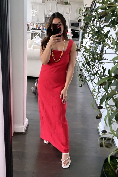 This linen maxi dress comes in 3 colors ❤️

Runs true to size 

#LTKOver40 #LTKTravel #LTKStyleTip