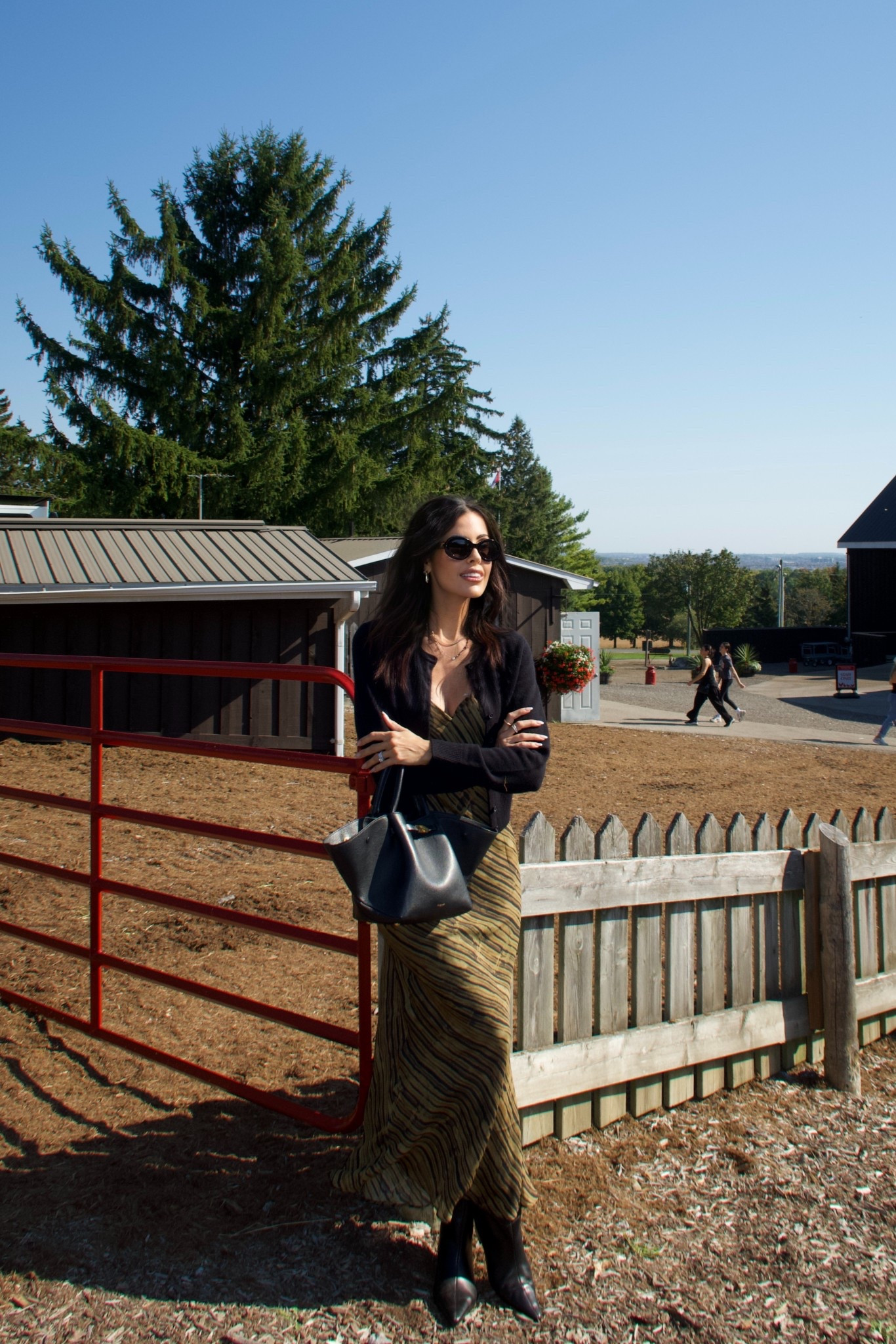 A fall inspired look despite the 30 degree weather 😅 

#LTKdatenight #LTKdresses #LTKcanada