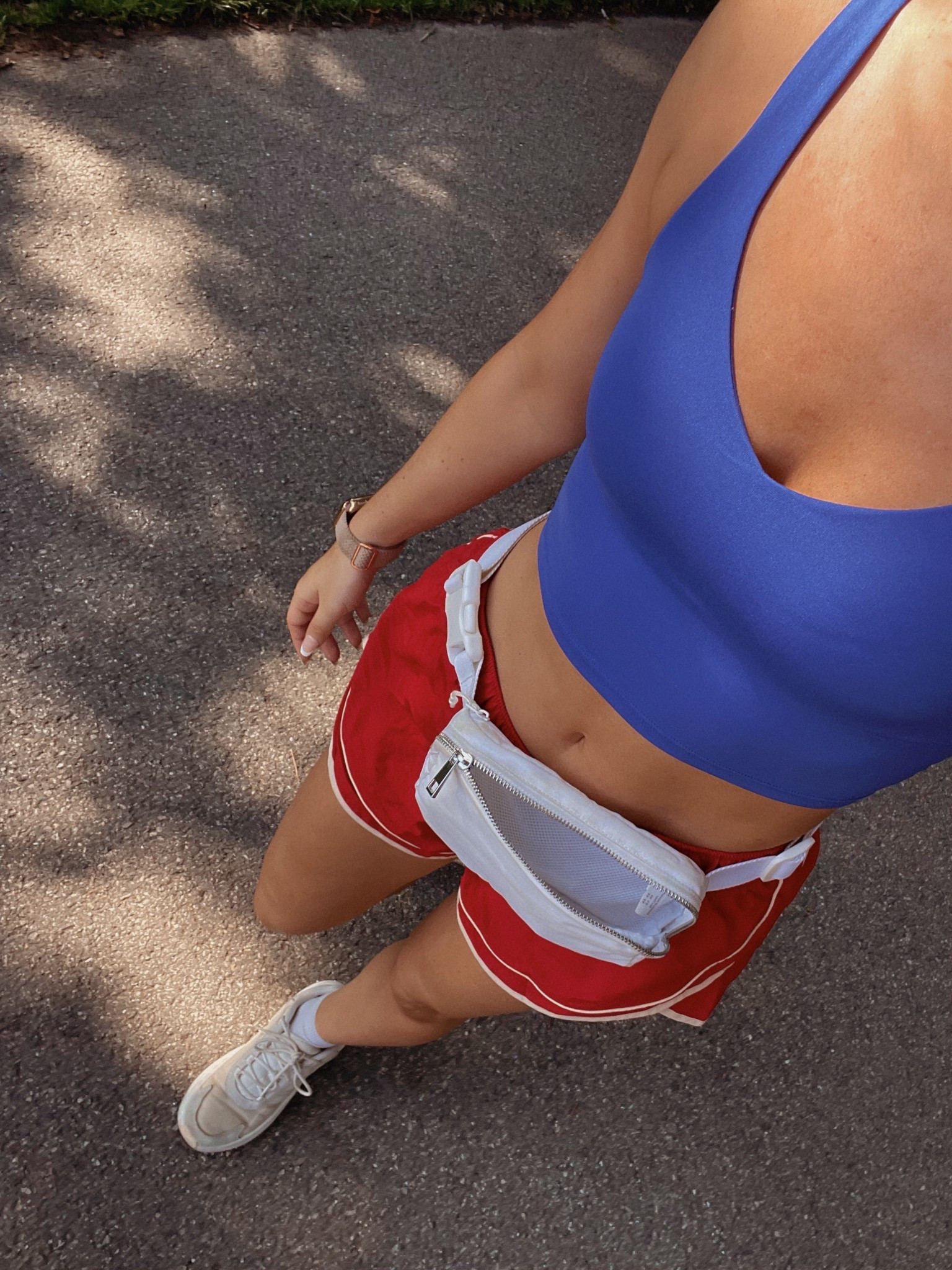 walk outfit 

#LTKActive #LTKFindsUnder100 #LTKSaleAlert