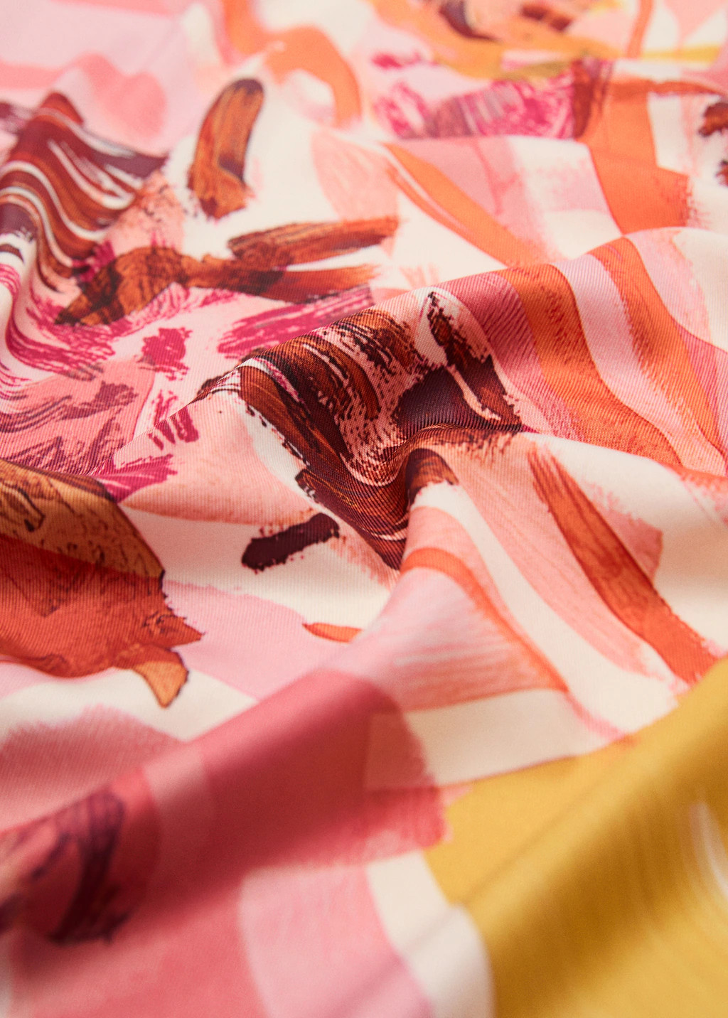 Satiniertes Halstuch mit Blumenprint - Damen | MANGO Österreich | Mango EU