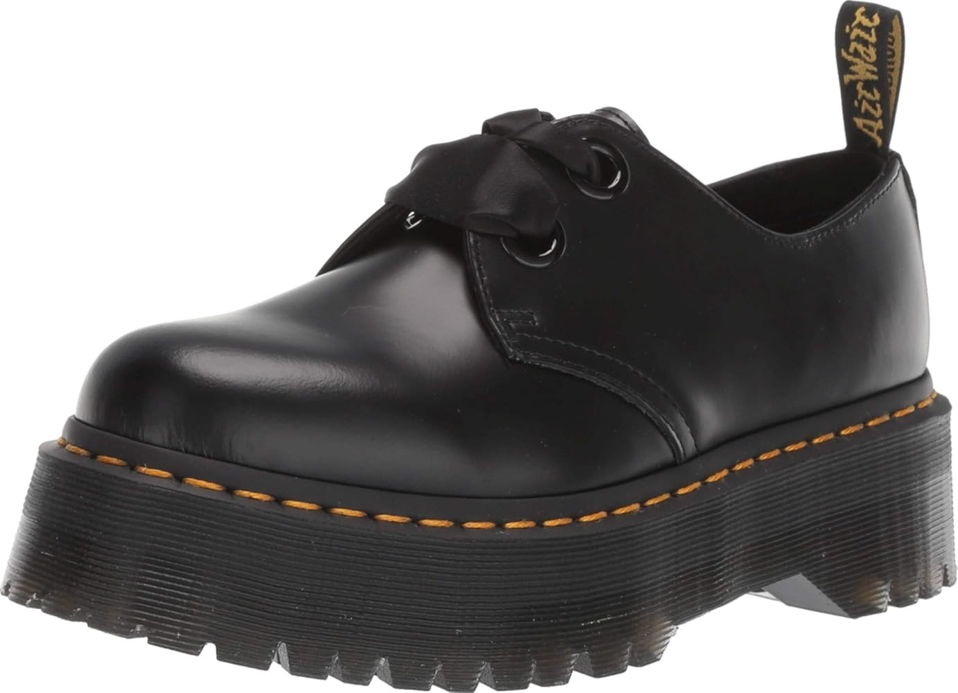 Dr. Martens Women's Holly Oxford | Amazon (US)