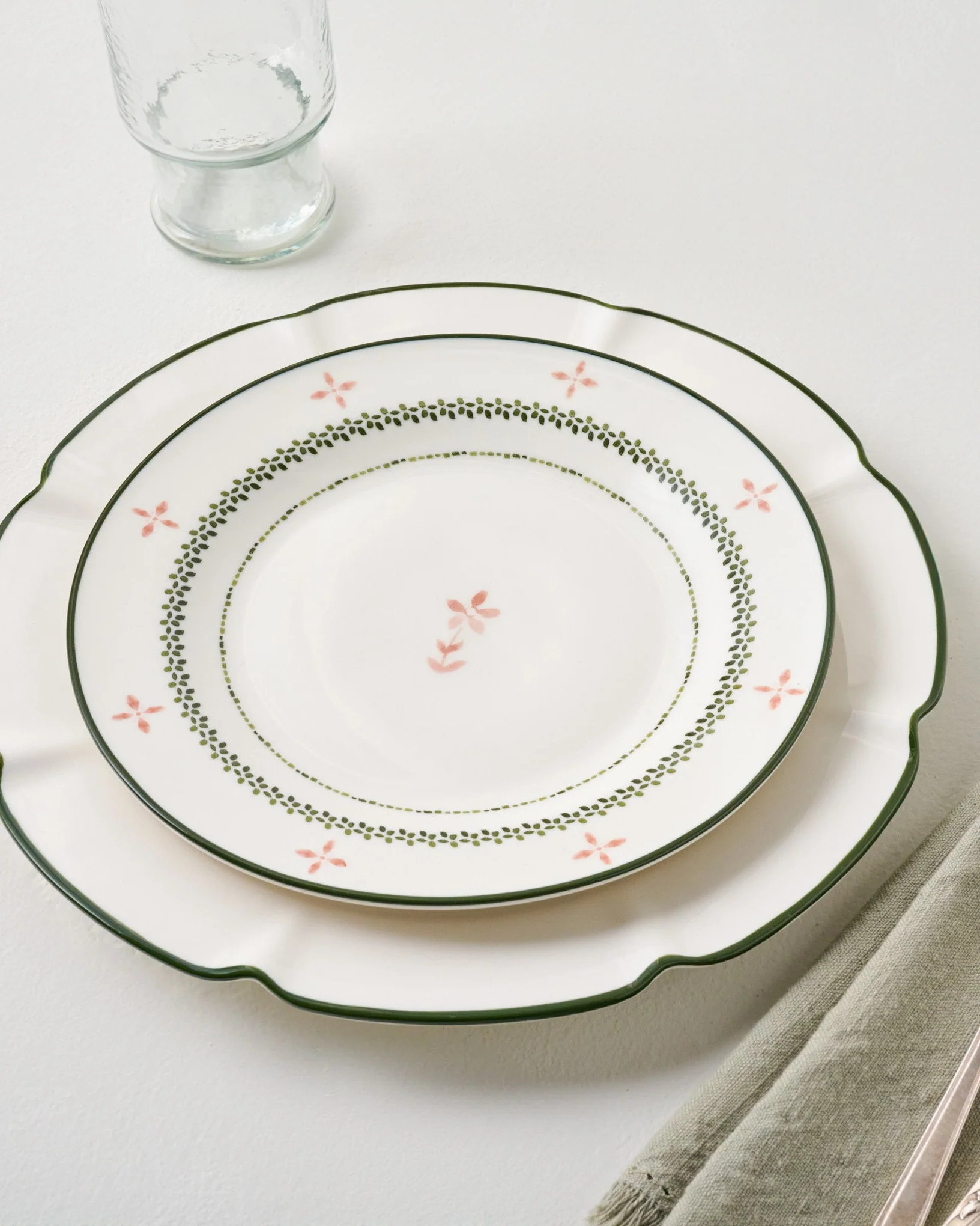 Green Luna Floral Salad Plate | Magnolia